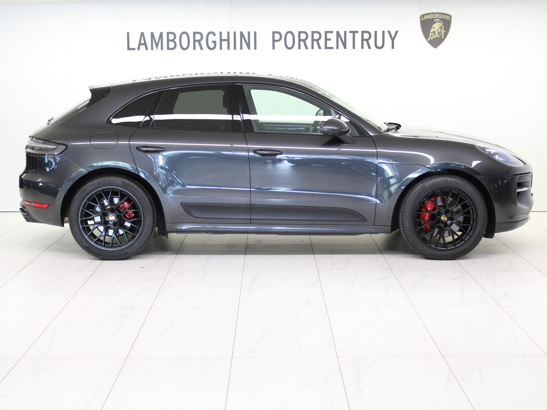 PORSCHE Macan GTS PDK-image-1