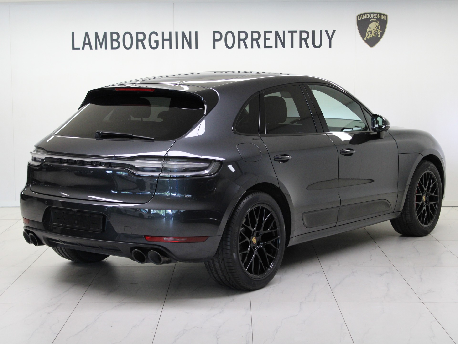 PORSCHE Macan GTS PDK-image-2