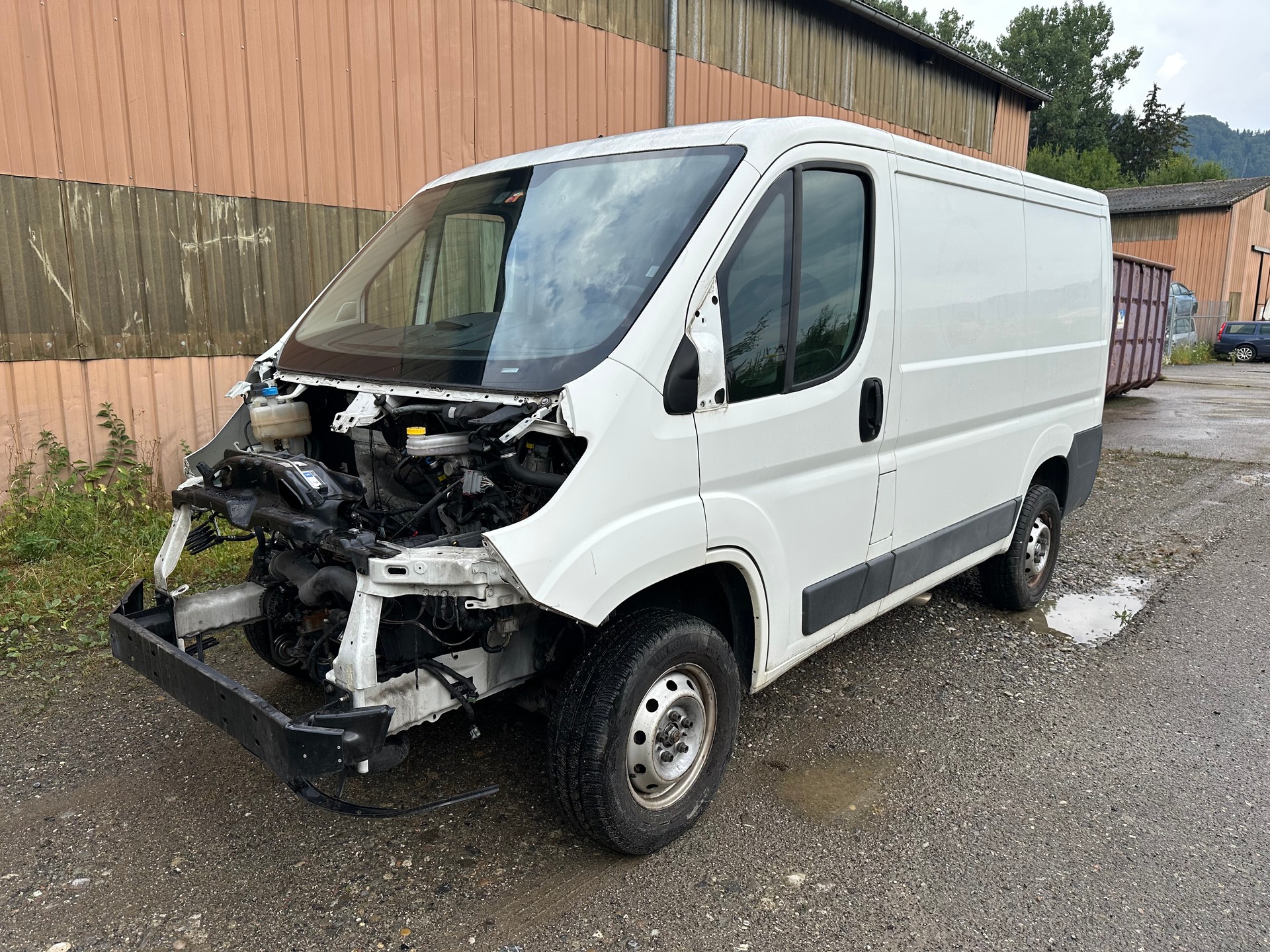 PEUGEOT Boxer 2.0 HDI 330 Active L1H1 FIXPREIS-image-1