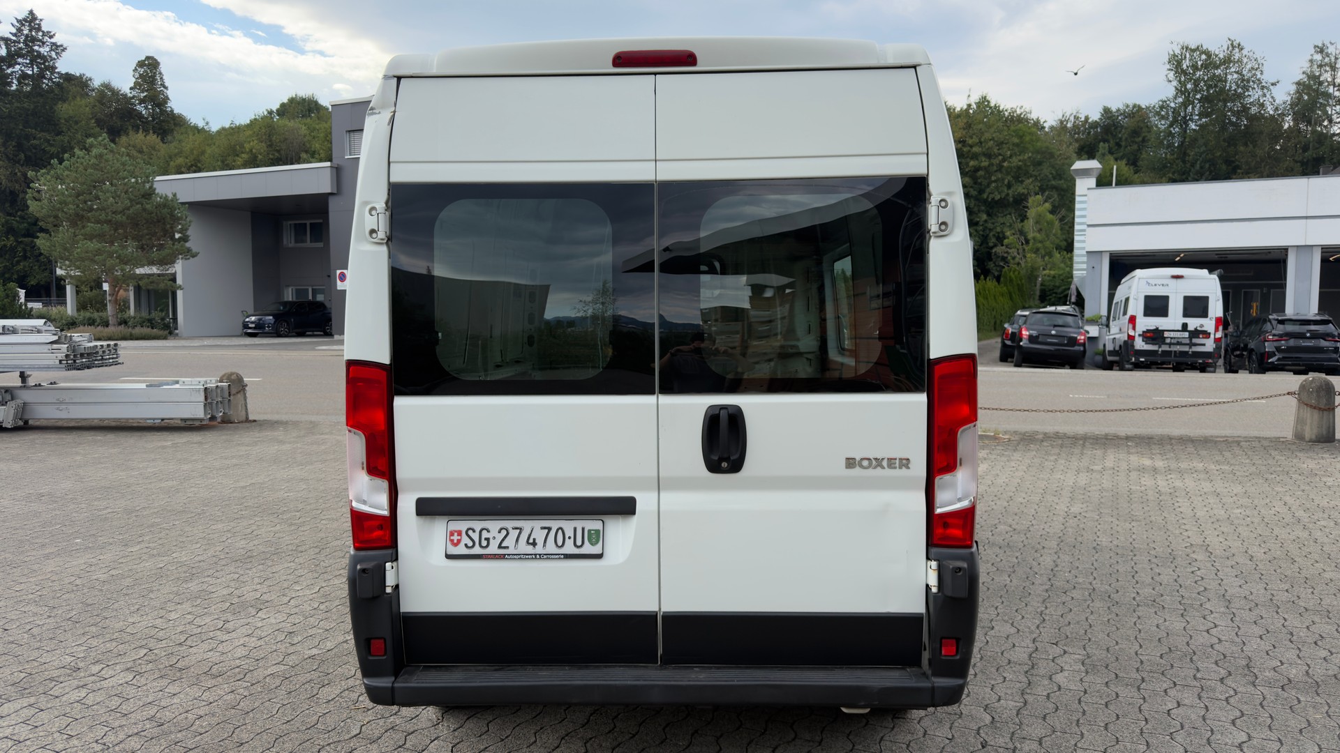 PEUGEOT Boxer 2.0 HDI 333 Allure L2H2-image-3