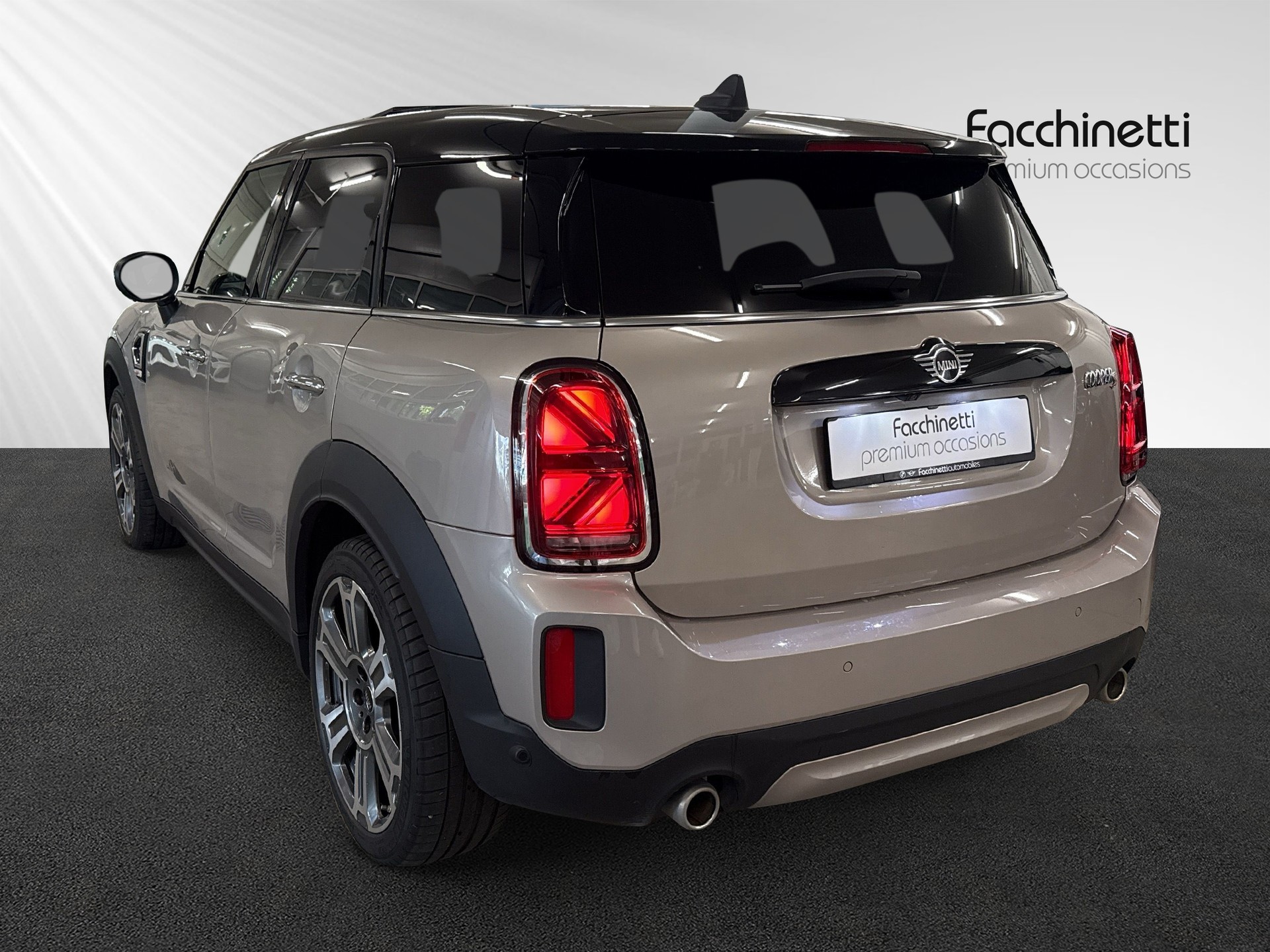 MINI Countryman Cooper S ALL4 Steptronic-showroom-element-2