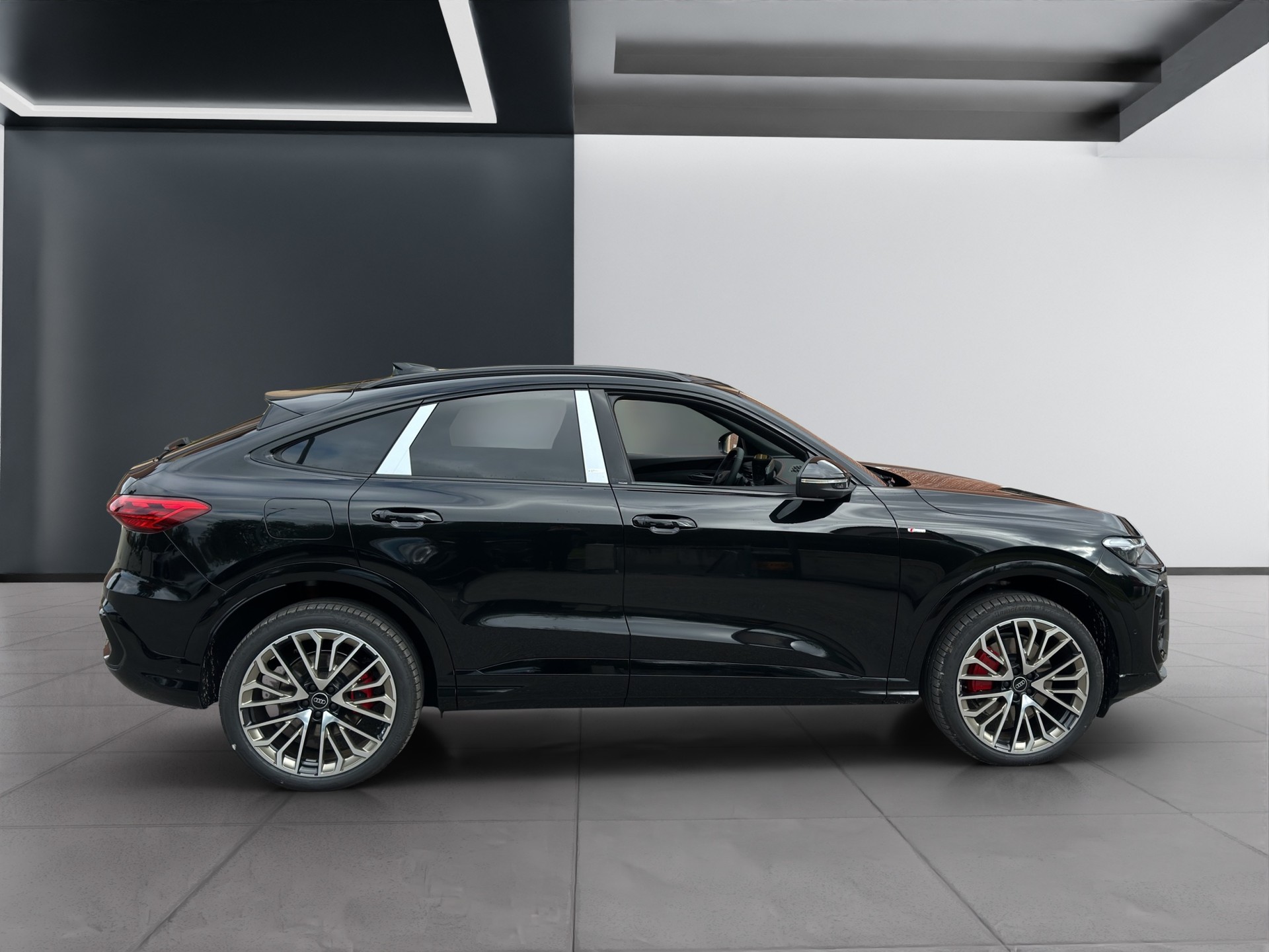 AUDI Q5 Sportback TDI quattro 150 kW S-tronic-showroom-element-2