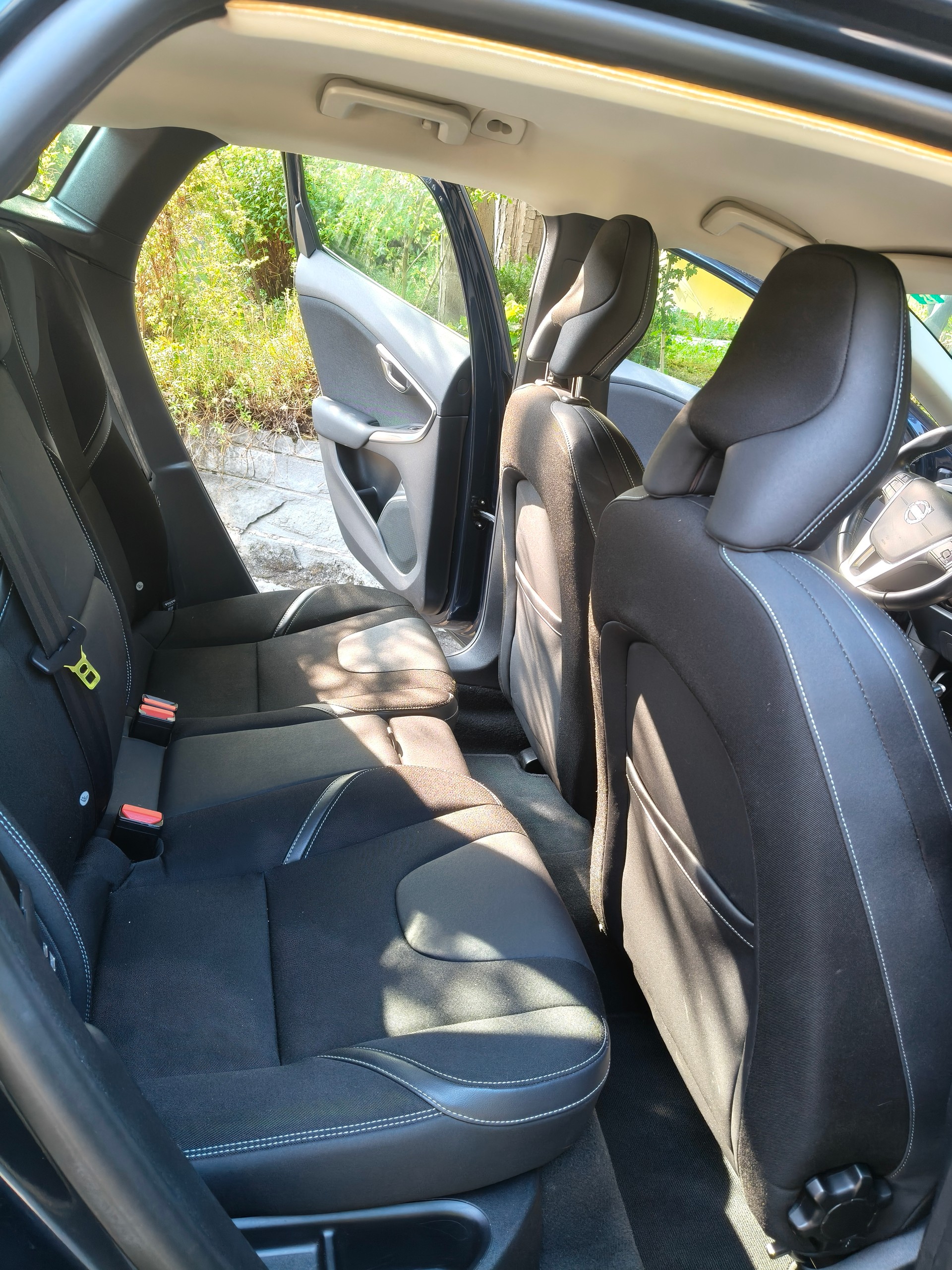 VOLVO 2.0 D3 Momentum S/S-image-2