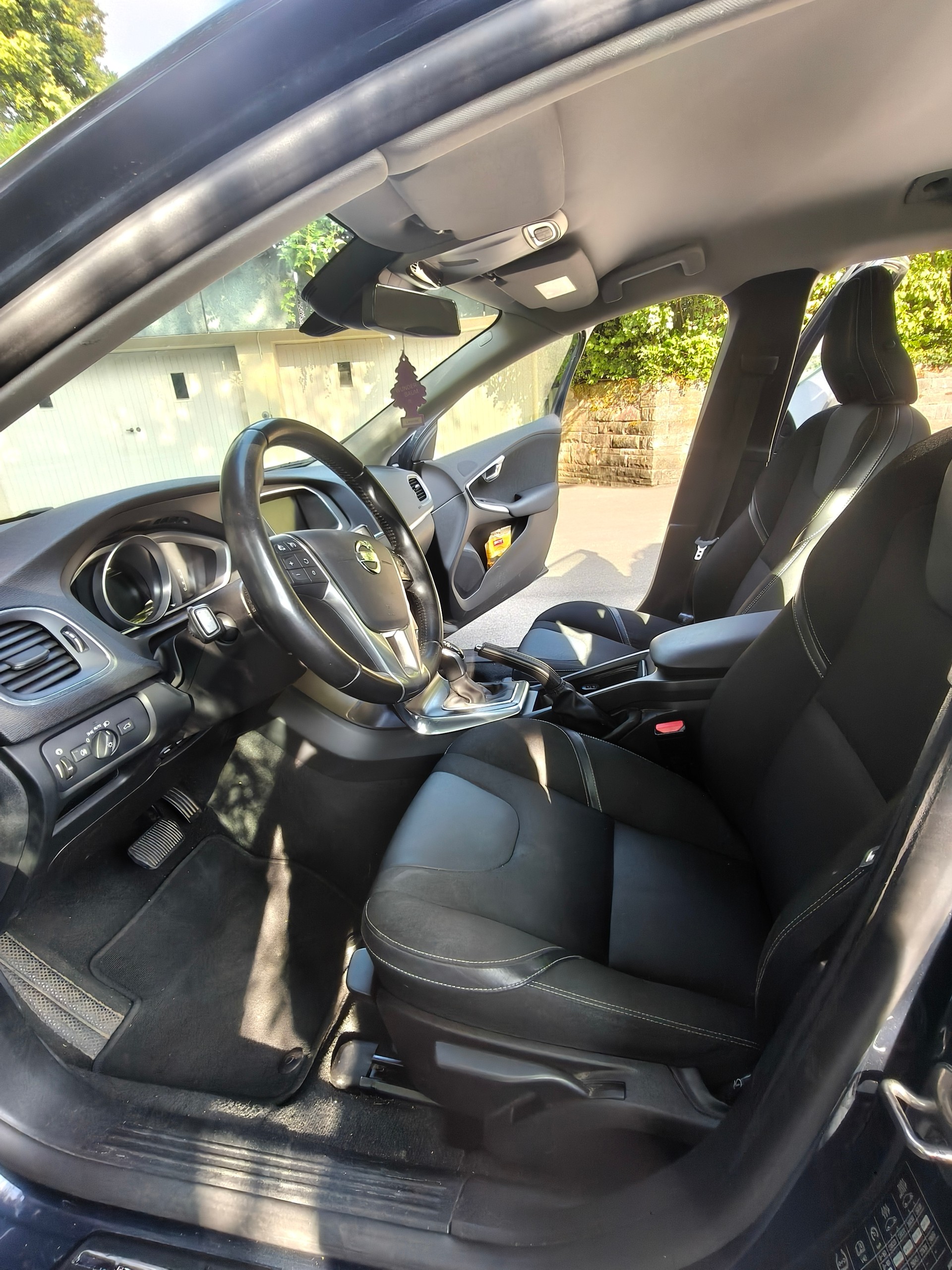 VOLVO 2.0 D3 Momentum S/S-image-3
