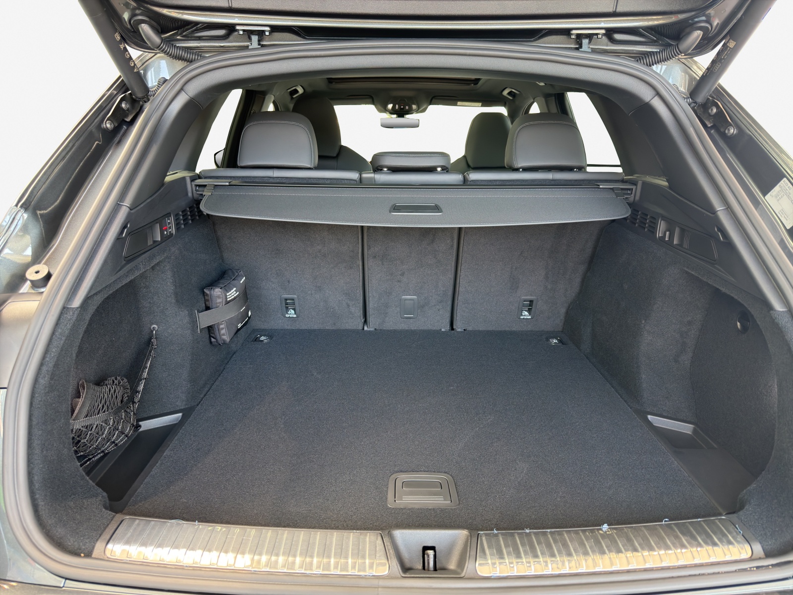 AUDI SQ5 TFSI quattro S-tronic-image-12