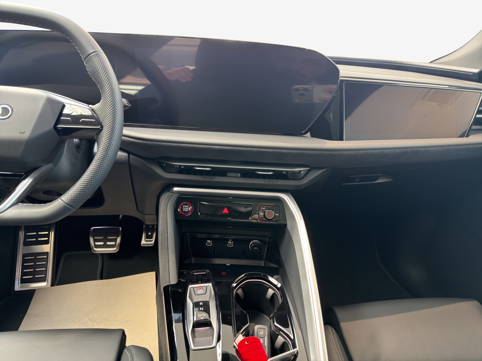 AUDI SQ5 TFSI quattro S-tronic-image-10