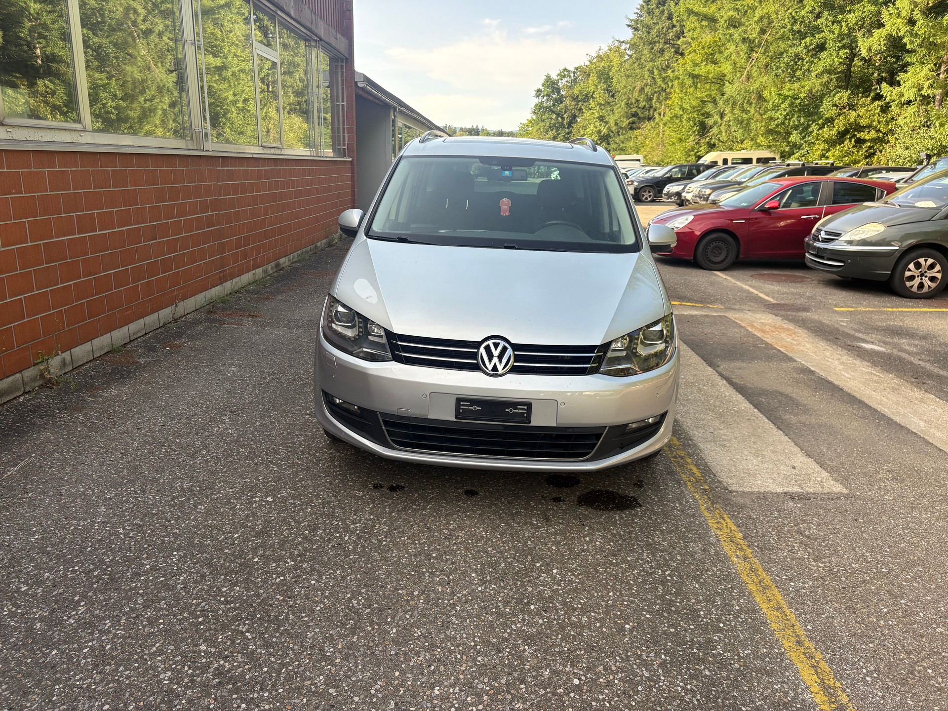 VW Sharan 2.0 TDI BMT Comfortline DSG-image-2