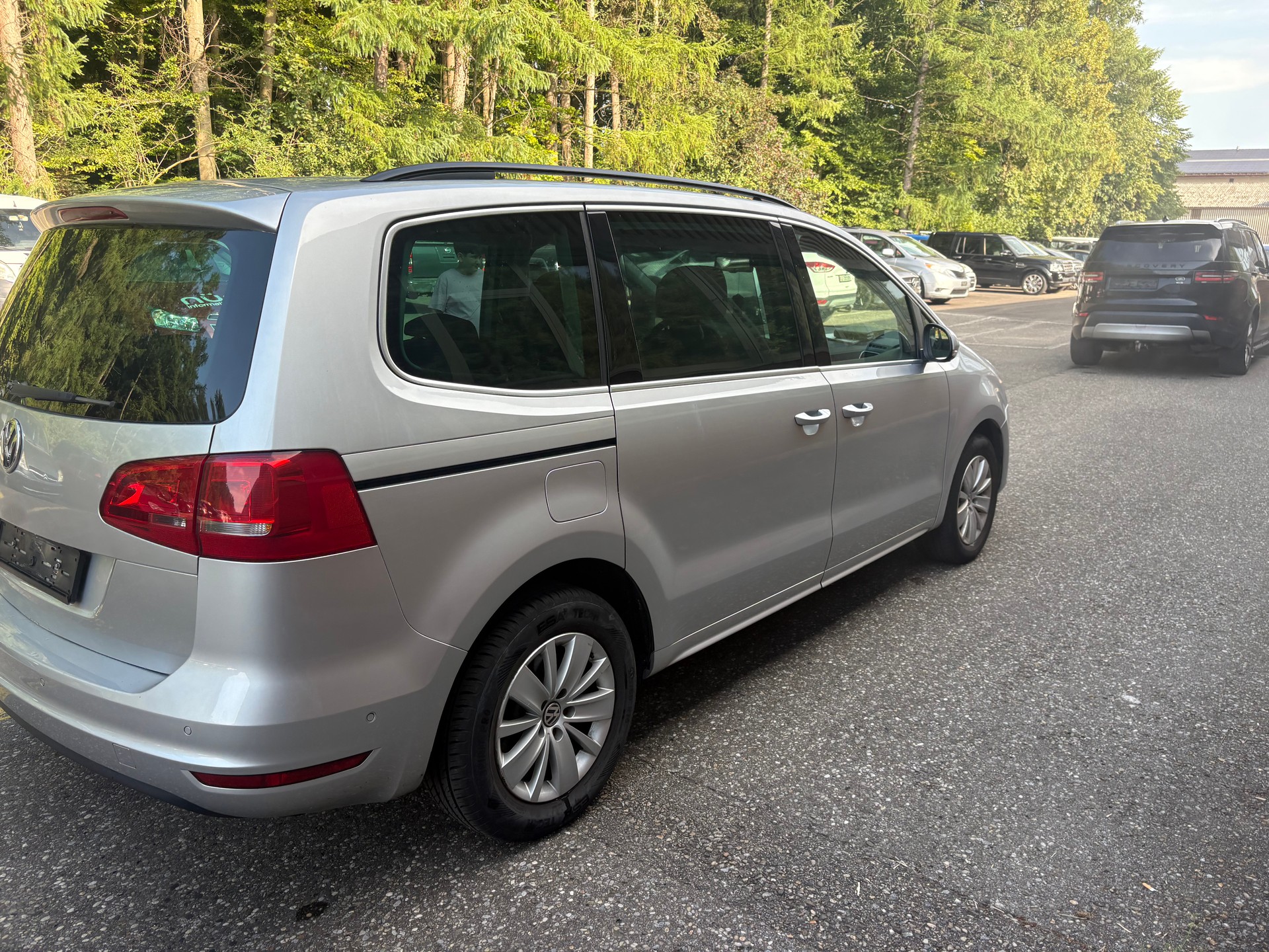 VW Sharan 2.0 TDI BMT Comfortline DSG-image-10