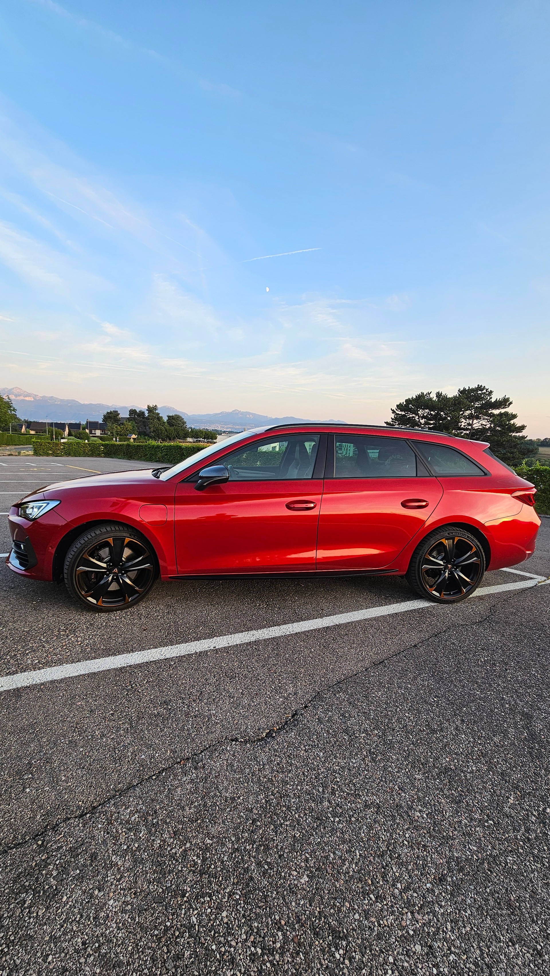 CUPRA 1.4 eHybrid DSG-image-1