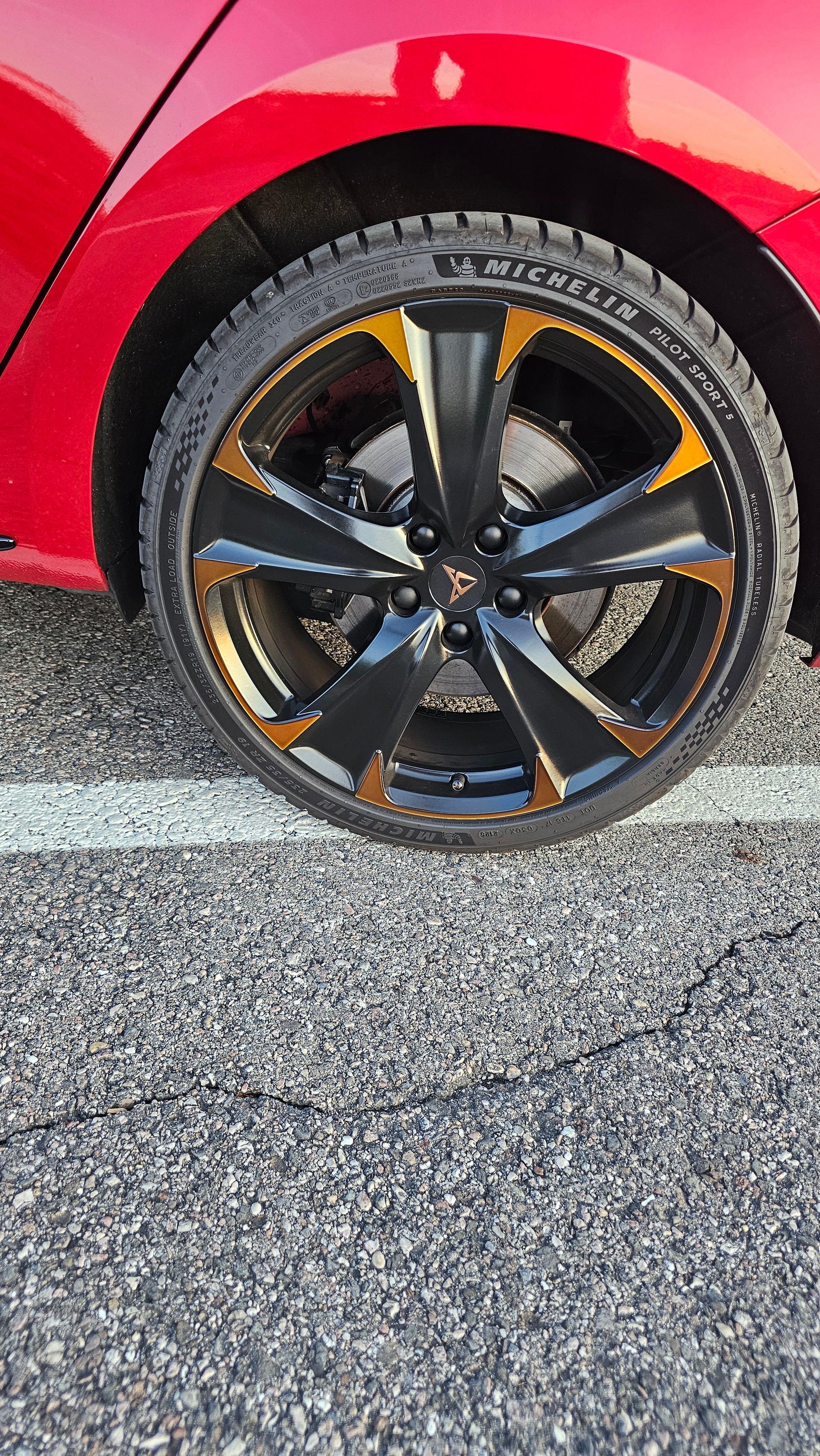 CUPRA 1.4 eHybrid DSG-image-2