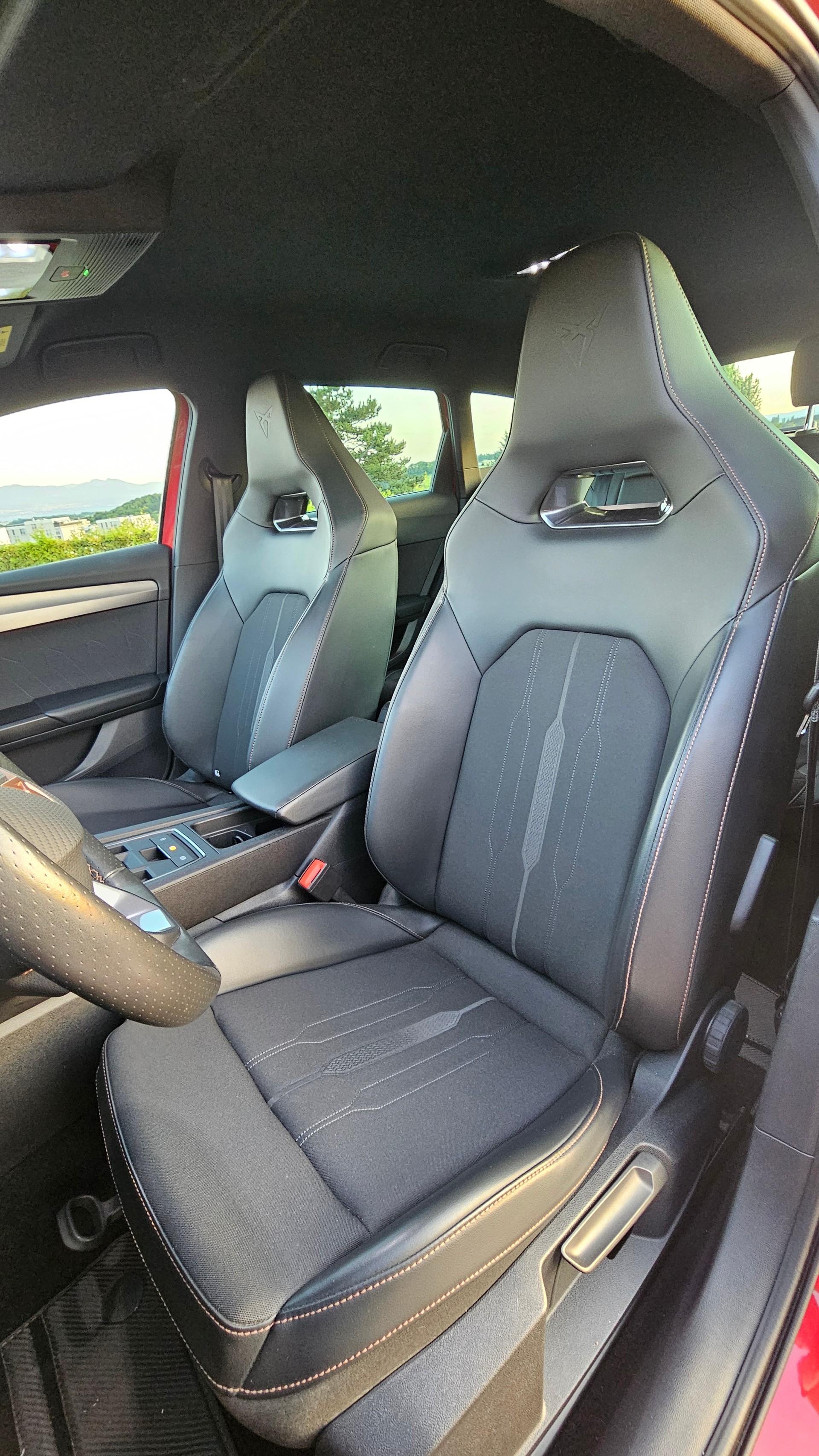 CUPRA 1.4 eHybrid DSG-image-4