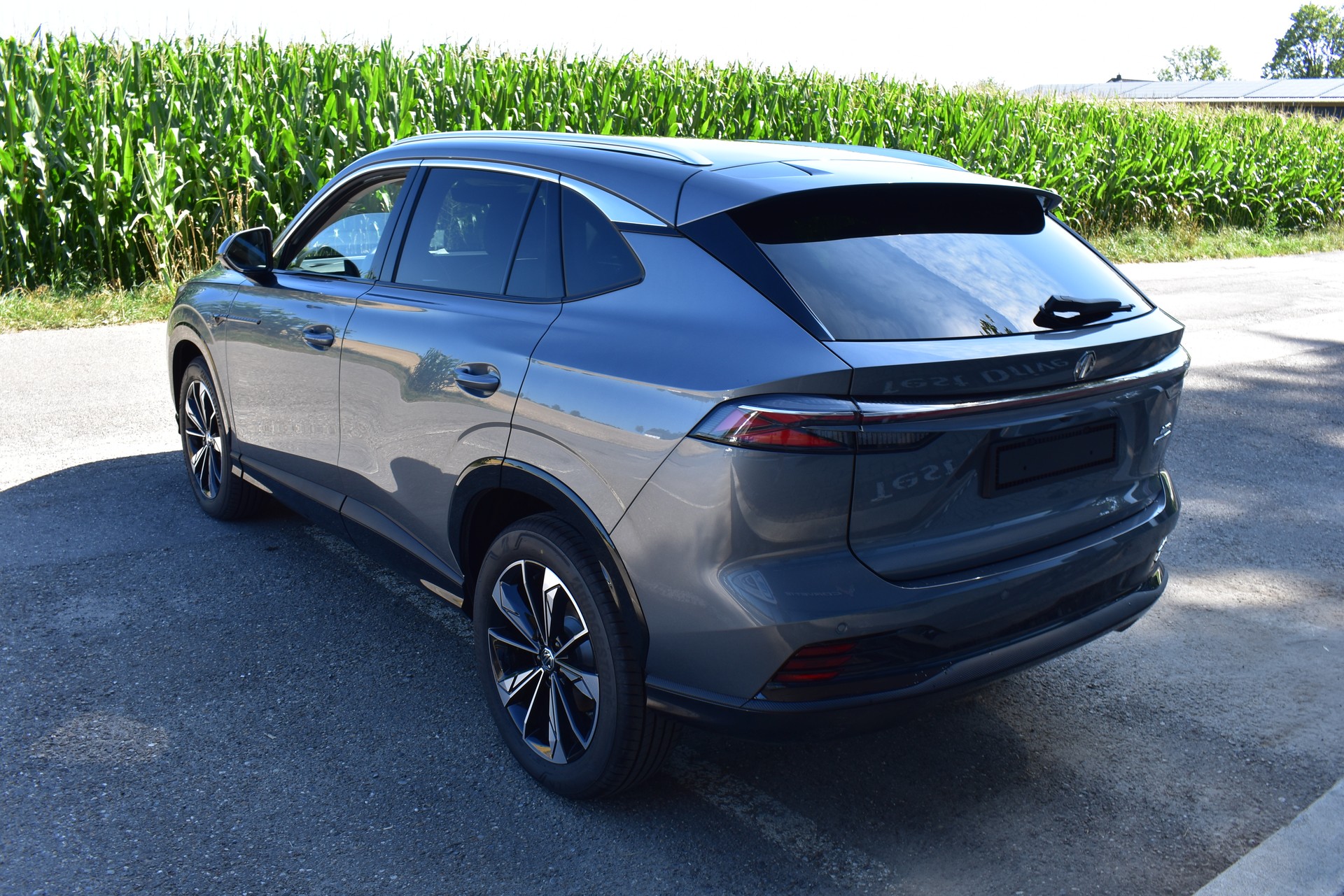 MG HS 1.5 T HEV Luxury-image-5