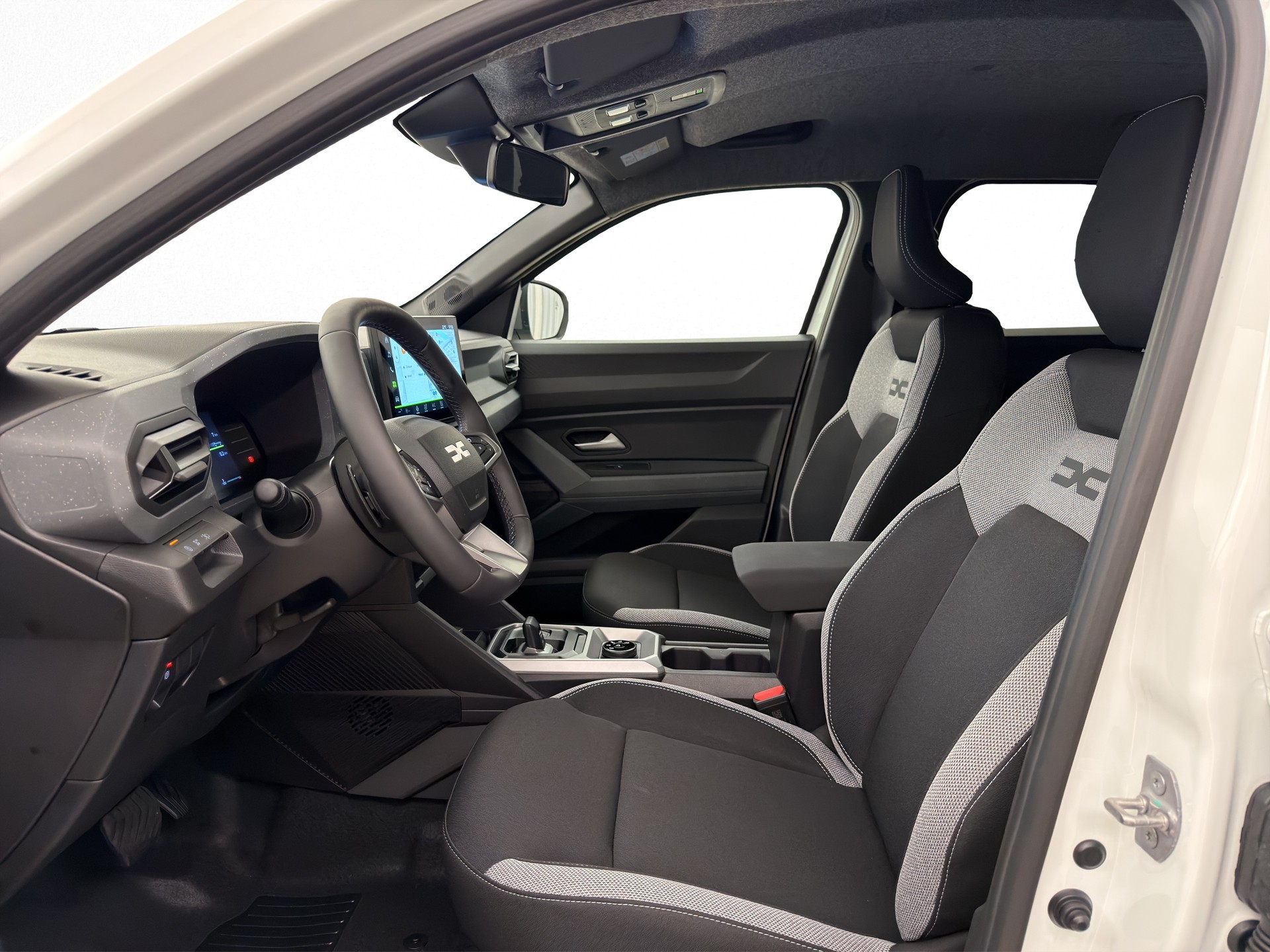 DACIA Duster 1.2 Hybrid Journey 4WD-image-7
