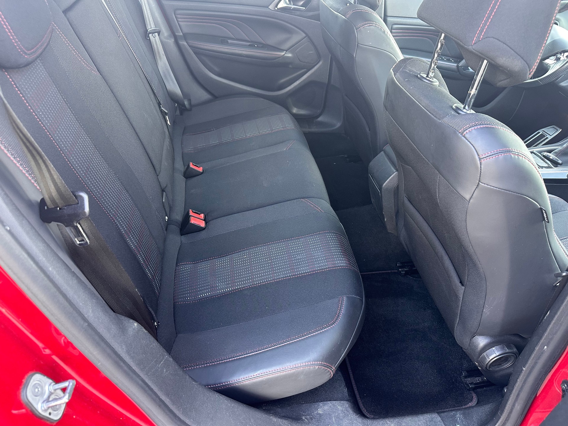PEUGEOT 308 SW 1.2 THP GT Line Automatic-image-13