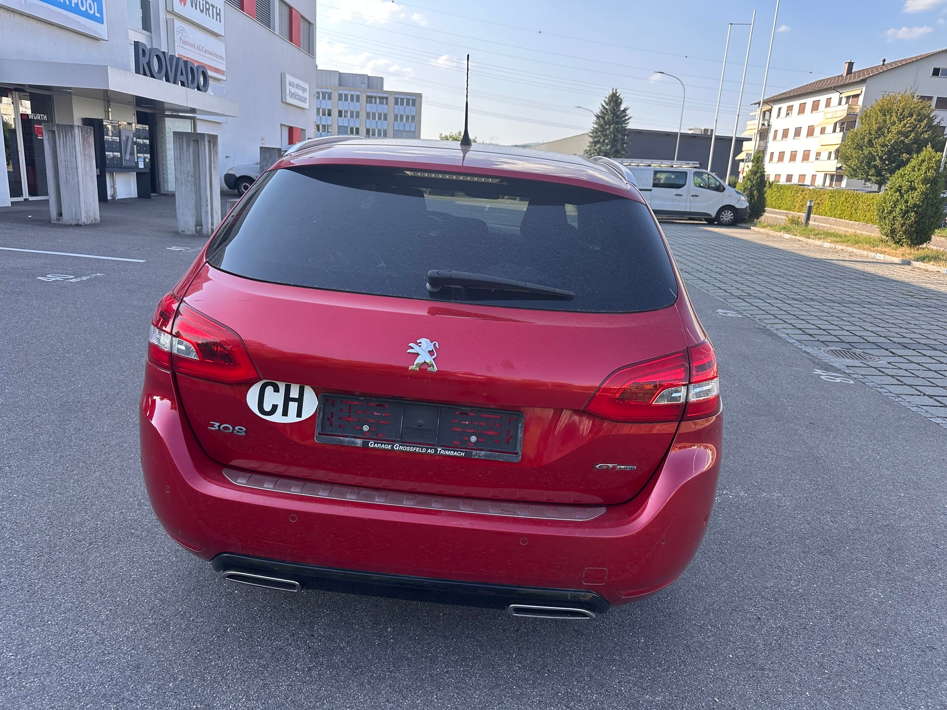 PEUGEOT 308 SW 1.2 THP GT Line Automatic-image-4