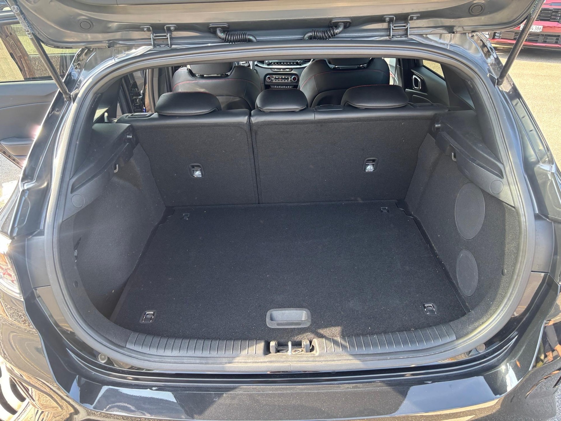 KIA Ceed 1.6 T-GDi GT-image-15