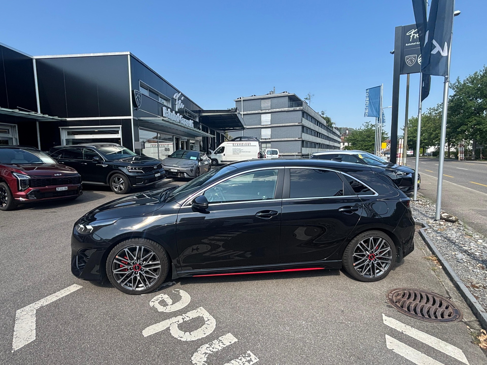 KIA Ceed 1.6 T-GDi GT-image-1