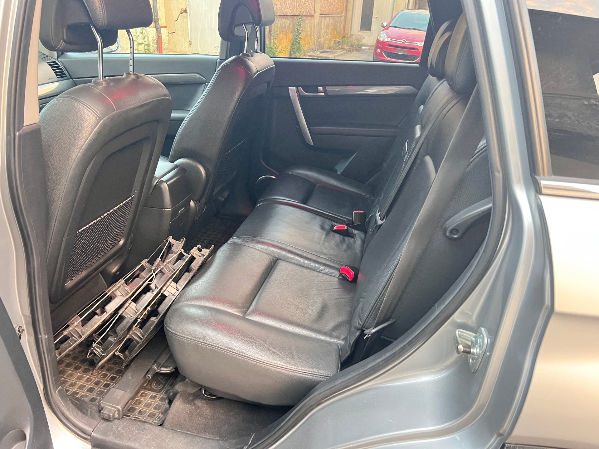 CHEVROLET Captiva 2.0 VCDi Sport 4WD-image-6