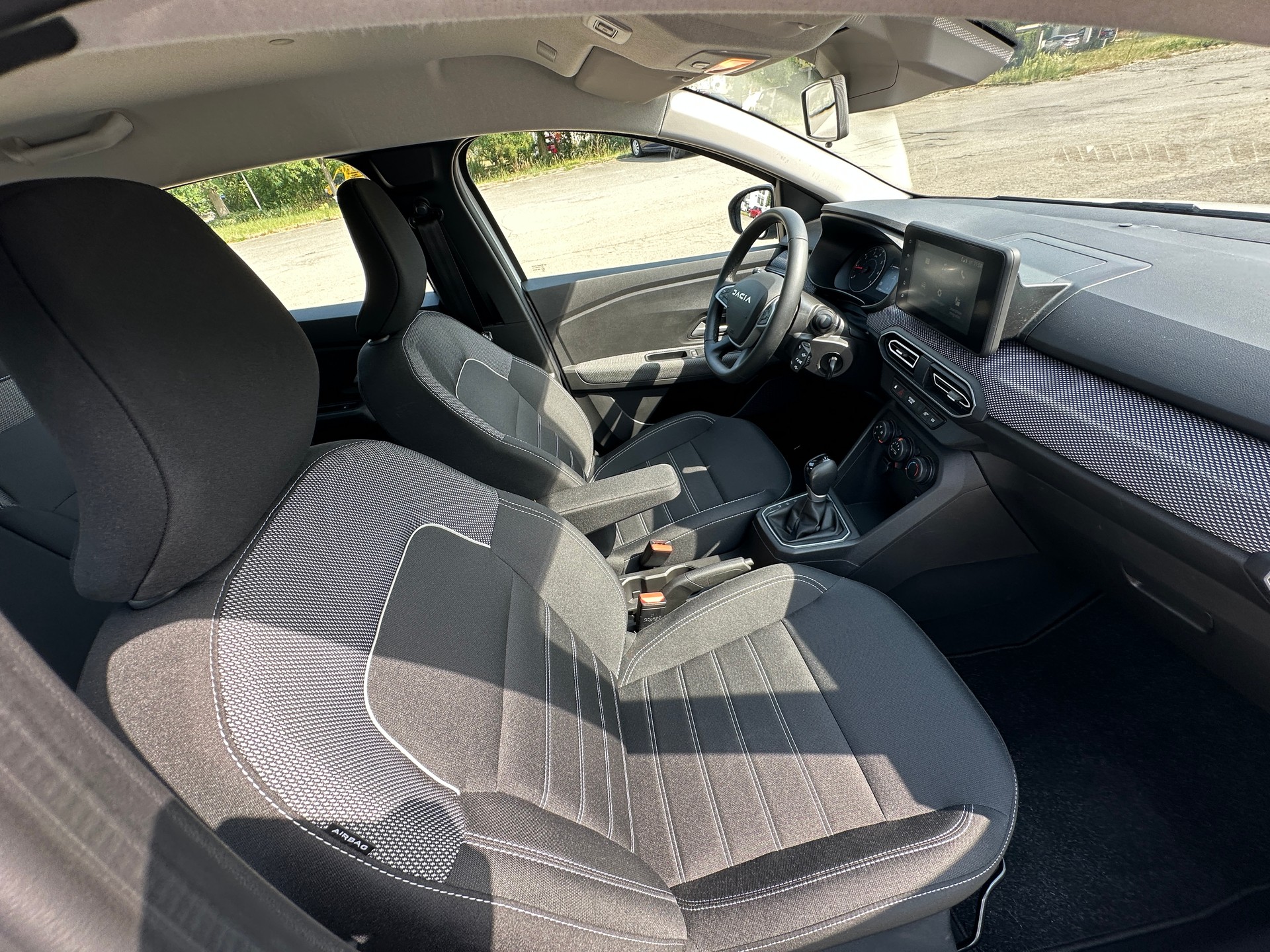 DACIA 1.0 TCe Expression-image-16