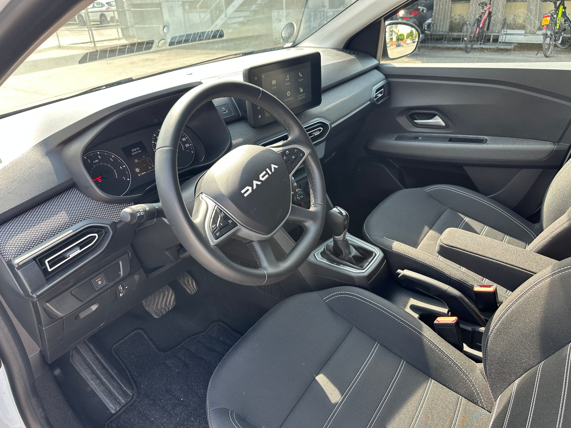 DACIA 1.0 TCe Expression-image-10
