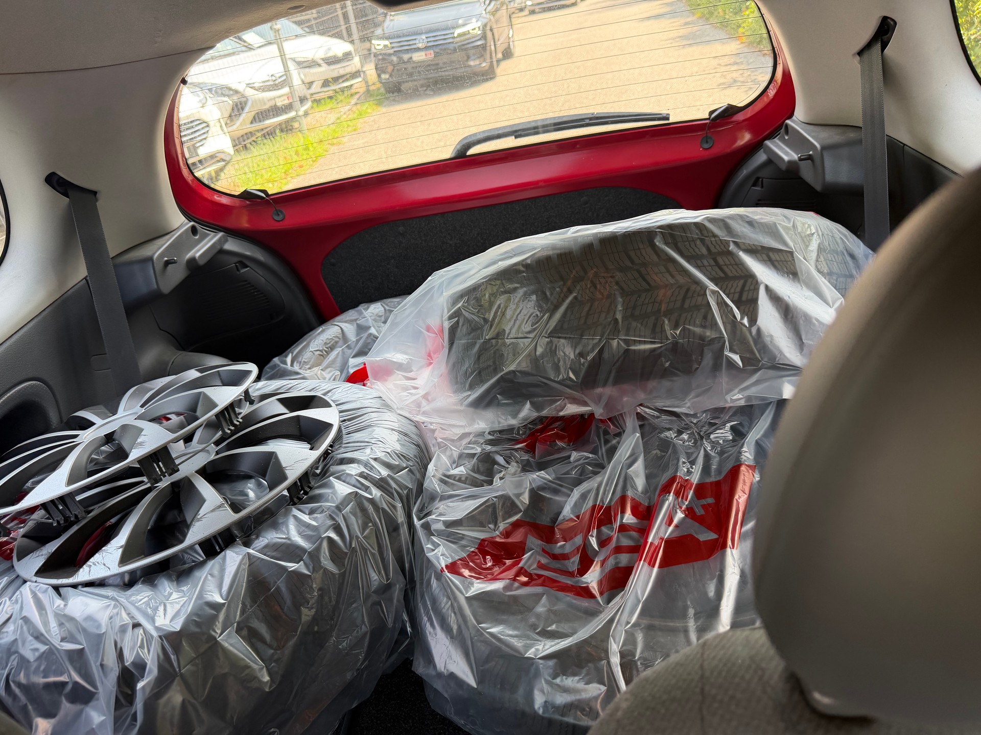 TOYOTA Yaris 1.0-image-7