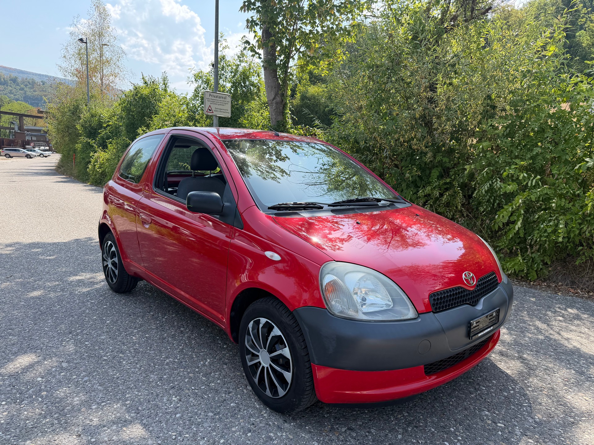 TOYOTA Yaris 1.0-image-0