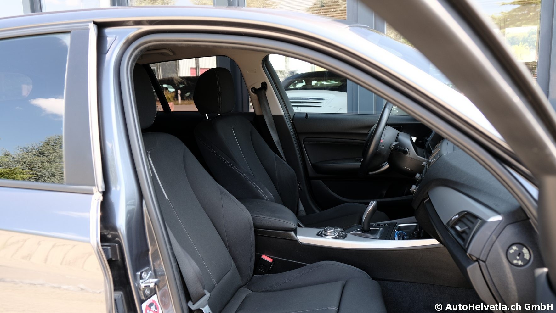 BMW 120d Sport Line Steptronic-image-10