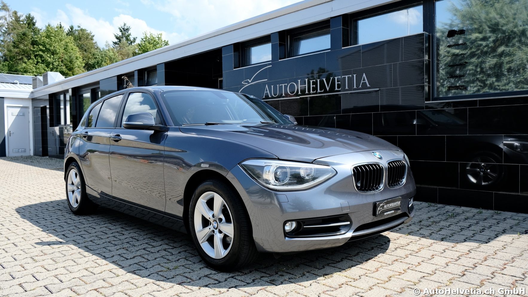 BMW 120d Sport Line Steptronic-image-1