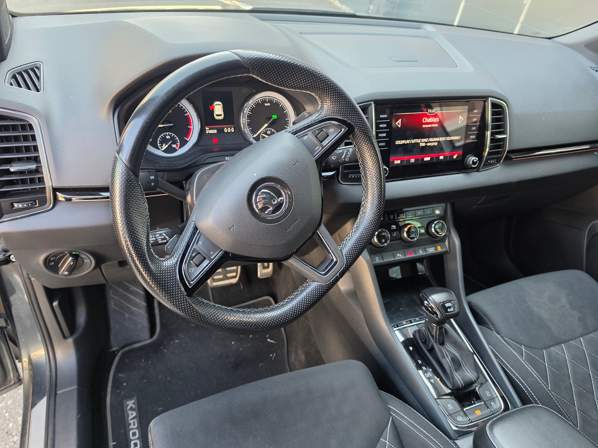 SKODA Karoq 2.0 TSI SportLine 4x4 DSG-image-8