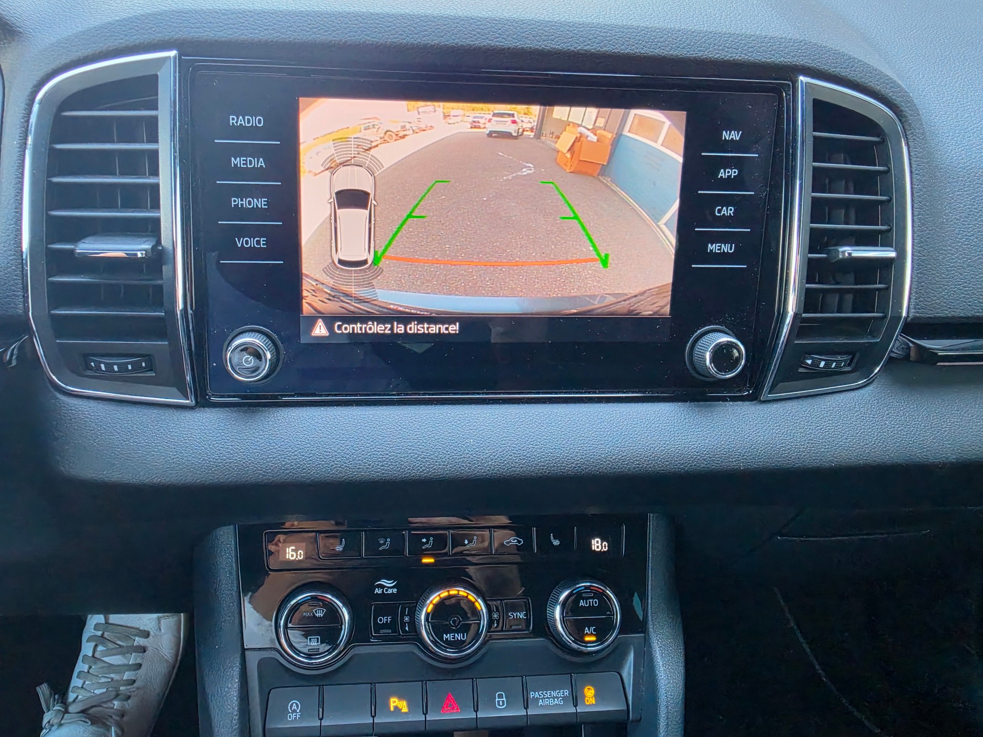 SKODA Karoq 2.0 TSI SportLine 4x4 DSG-image-10