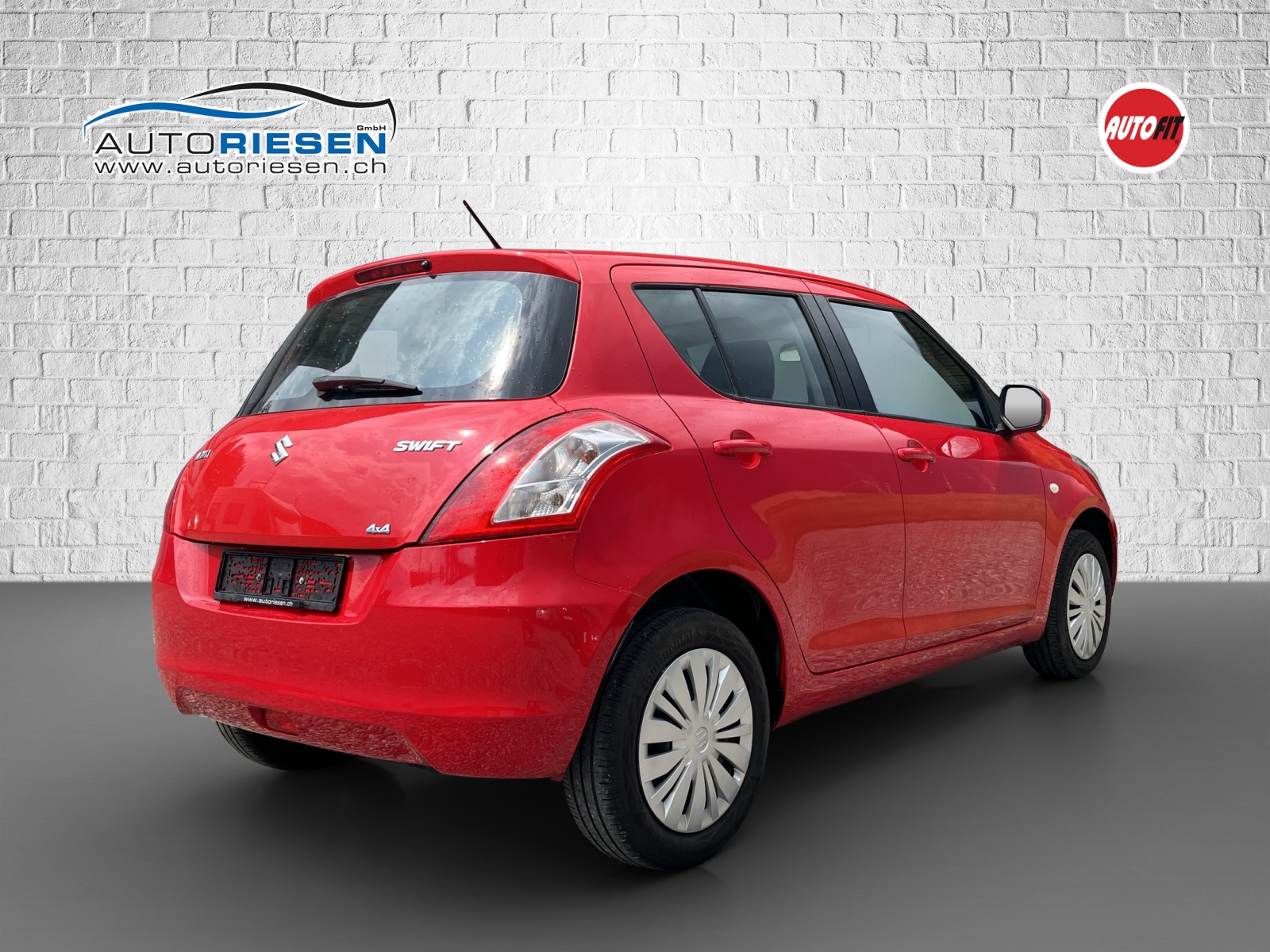 SUZUKI SWIFT-image-1