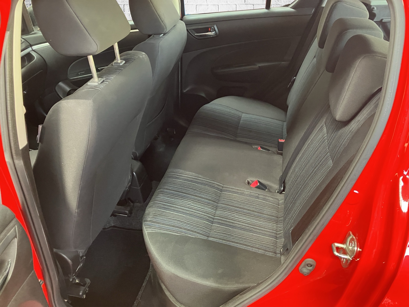 SUZUKI SWIFT-image-9