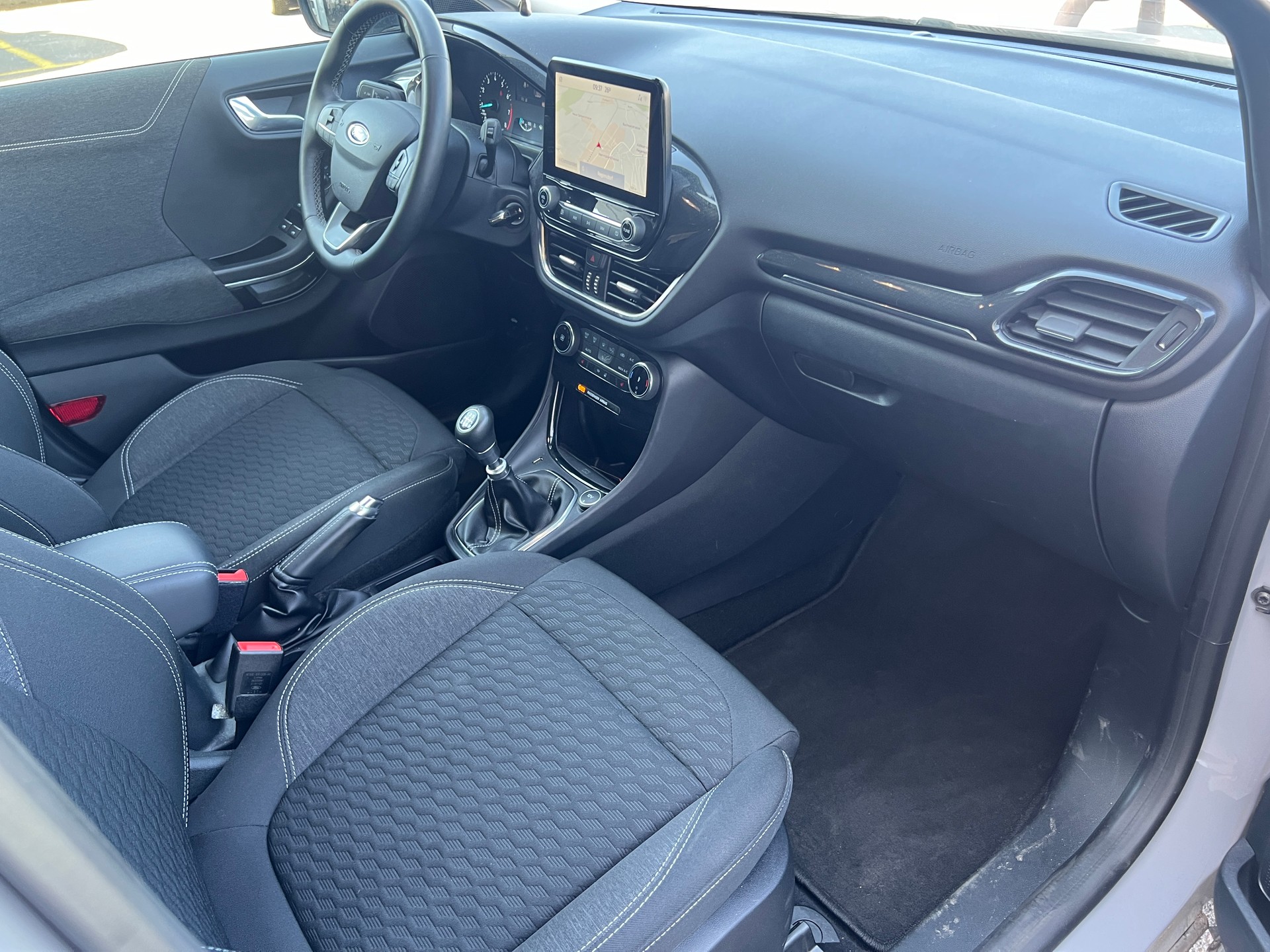 FORD Puma 1.0 MHEV ST-Line X-image-15