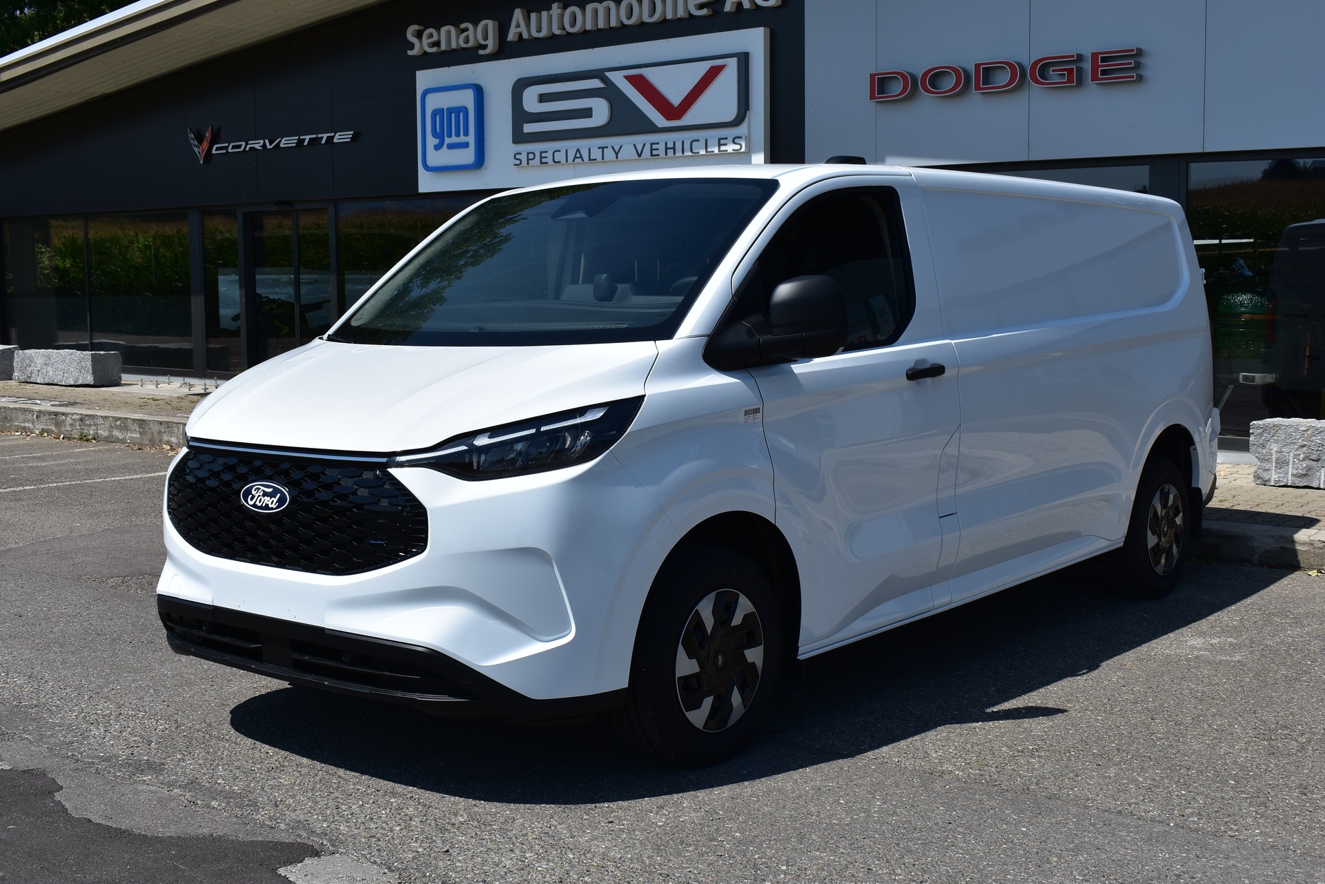 FORD E-Transit C Van 320 L2 Trend 71kWh-image-2