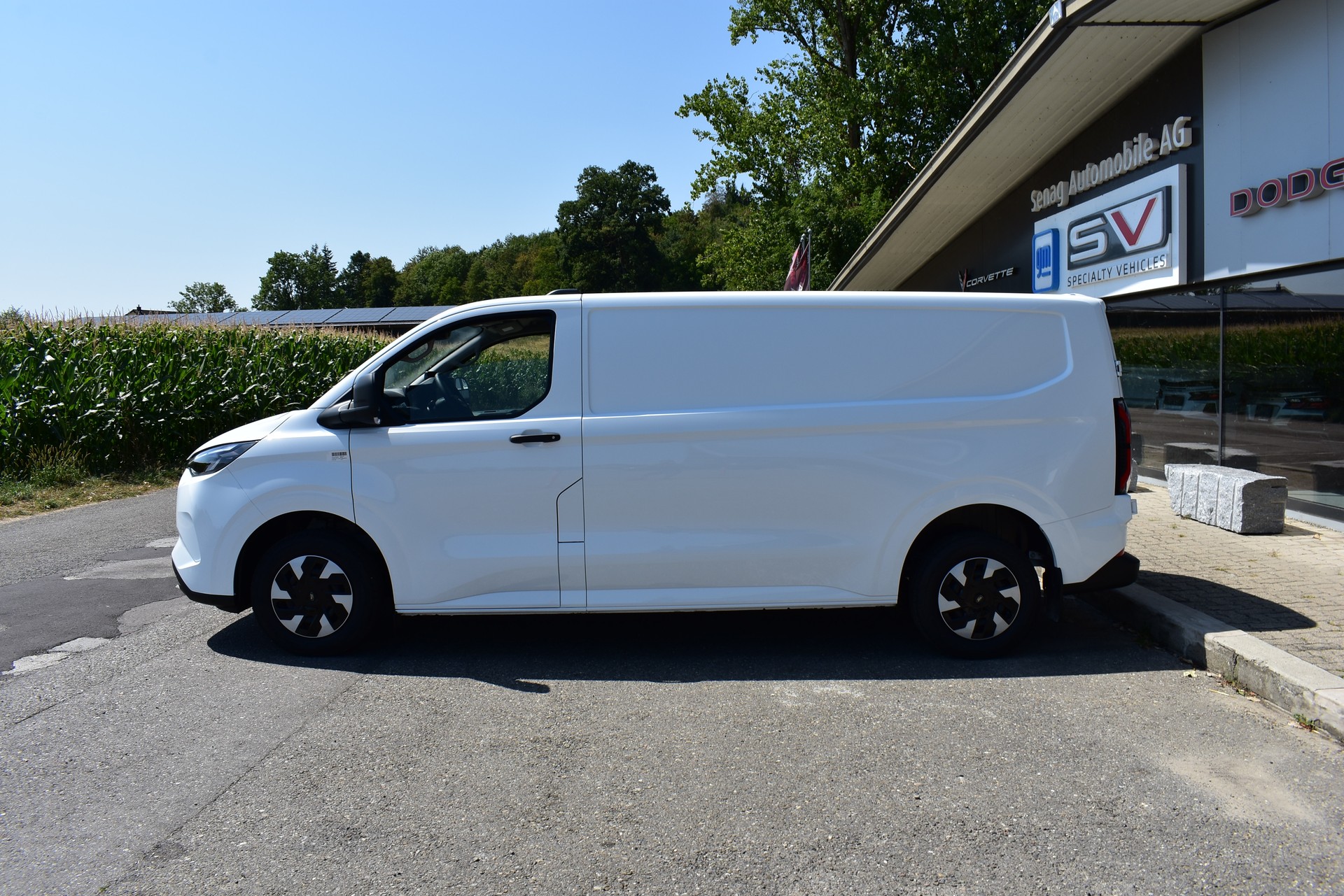 FORD E-Transit C Van 320 L2 Trend 71kWh-image-3