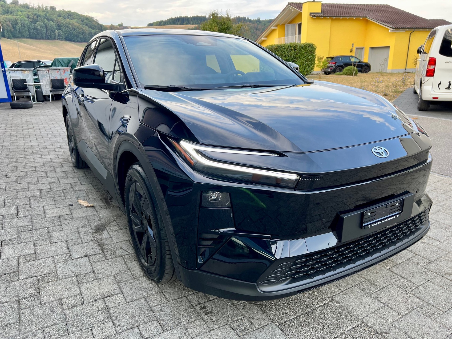 TOYOTA C-HR+ 77 kWh ICON FWD-image-8