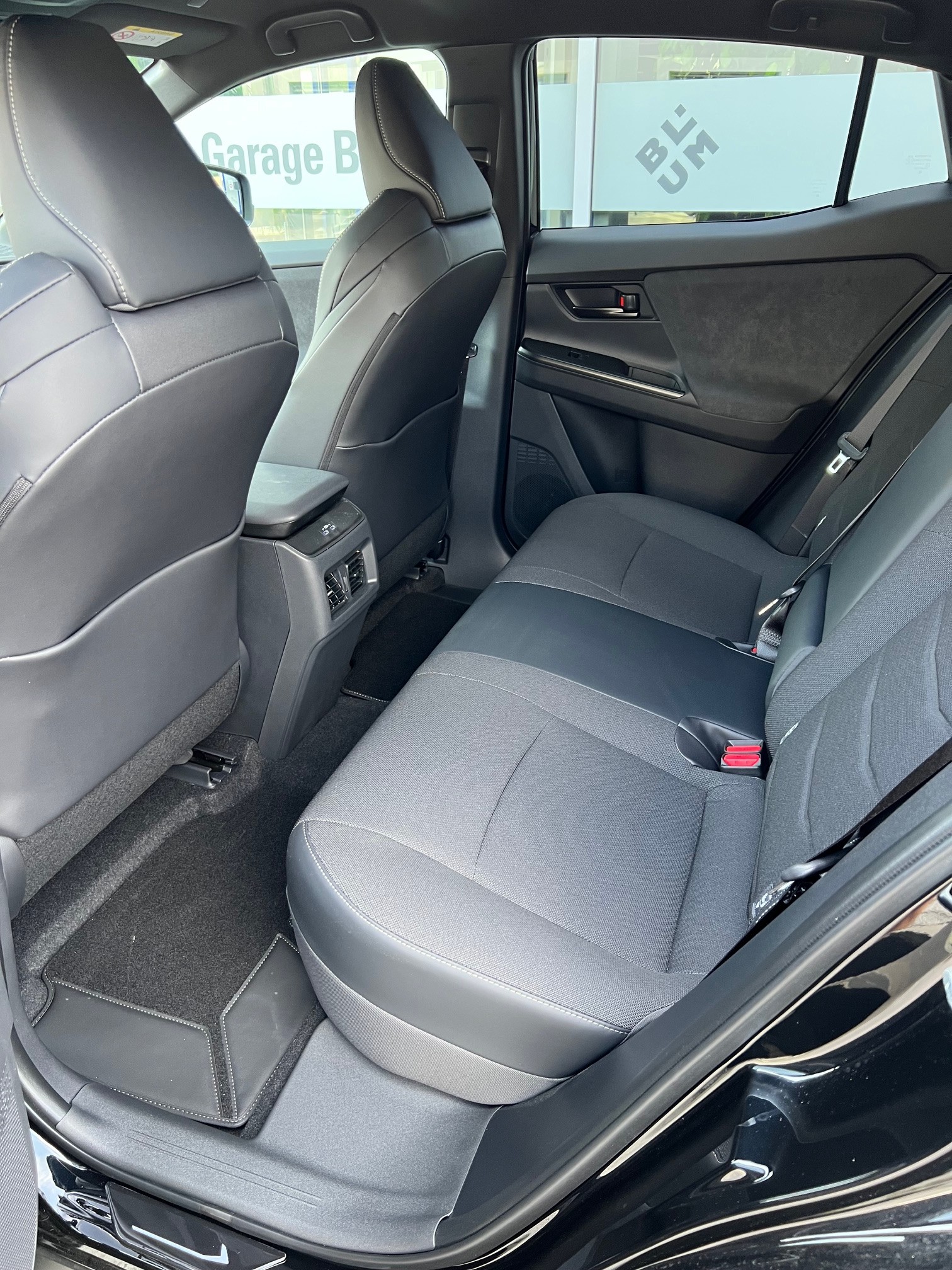 TOYOTA C-HR+ 77 kWh ICON FWD-image-15