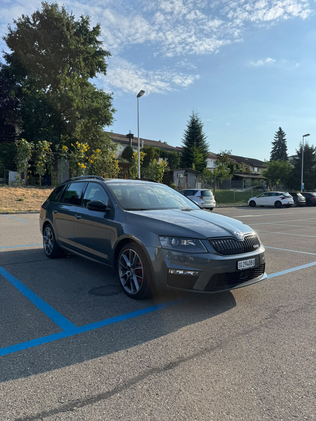 SKODA Octavia Combi 2.0 TSI RS DSG-image-1
