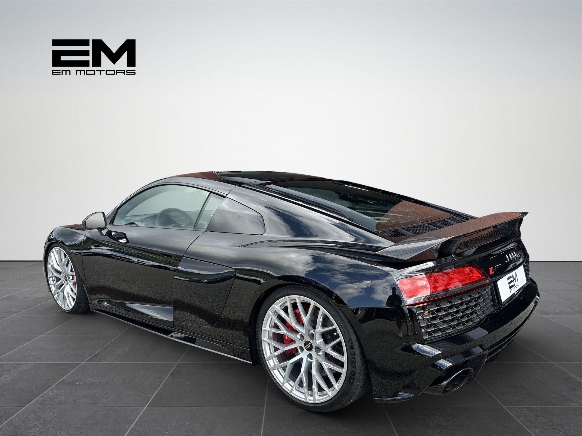 AUDI R8 Coupé performance S-Tronic-image-3