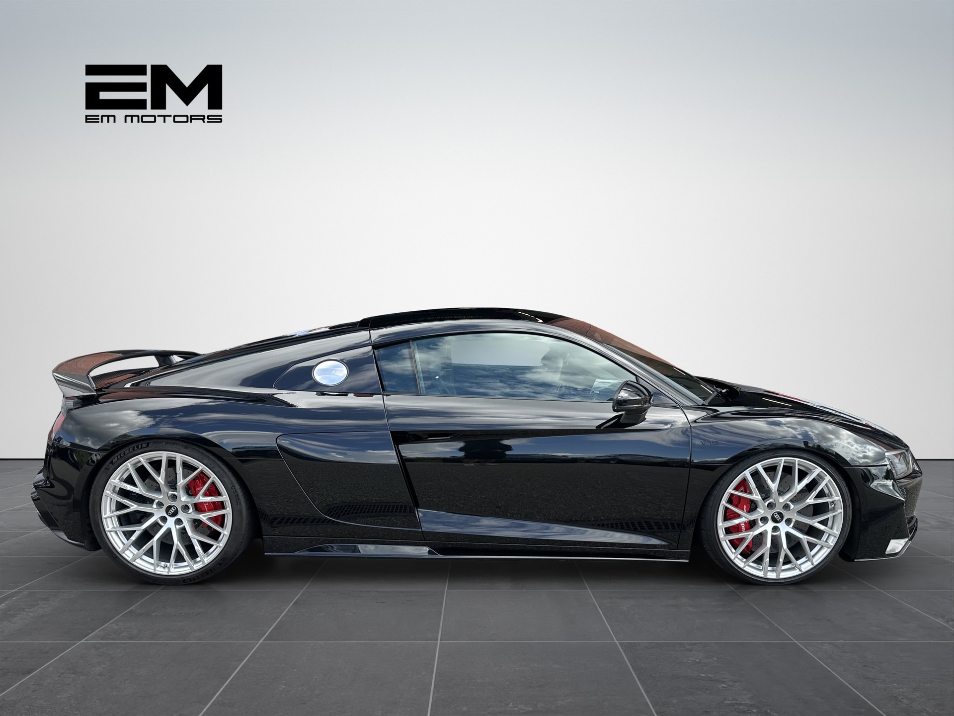 AUDI R8 Coupé performance S-Tronic-image-2