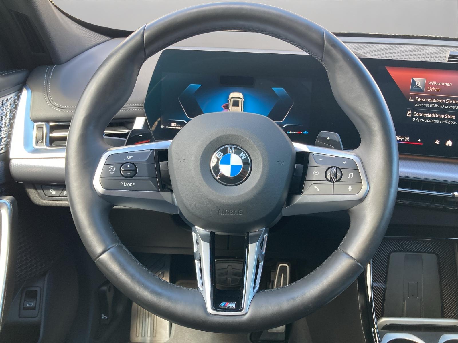 BMW X1 23i xDrive paddles-image-12