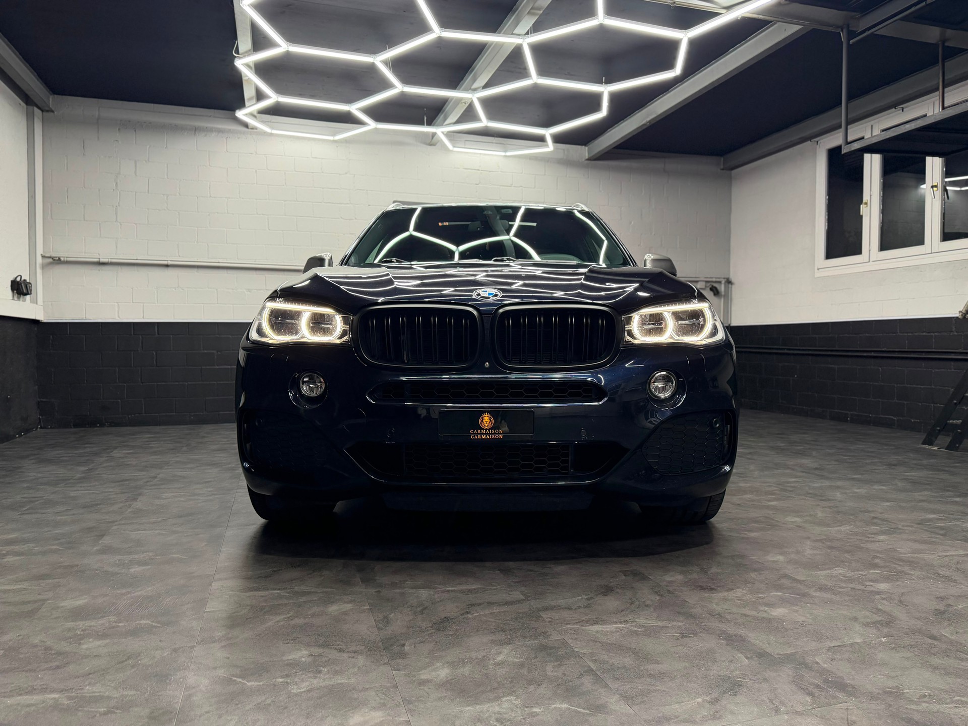 BMW X5 xDrive M50d Steptronic M-Paket | Panorama Dach | Harman/Kardon | Head-Up | 360° Kamera-image-1