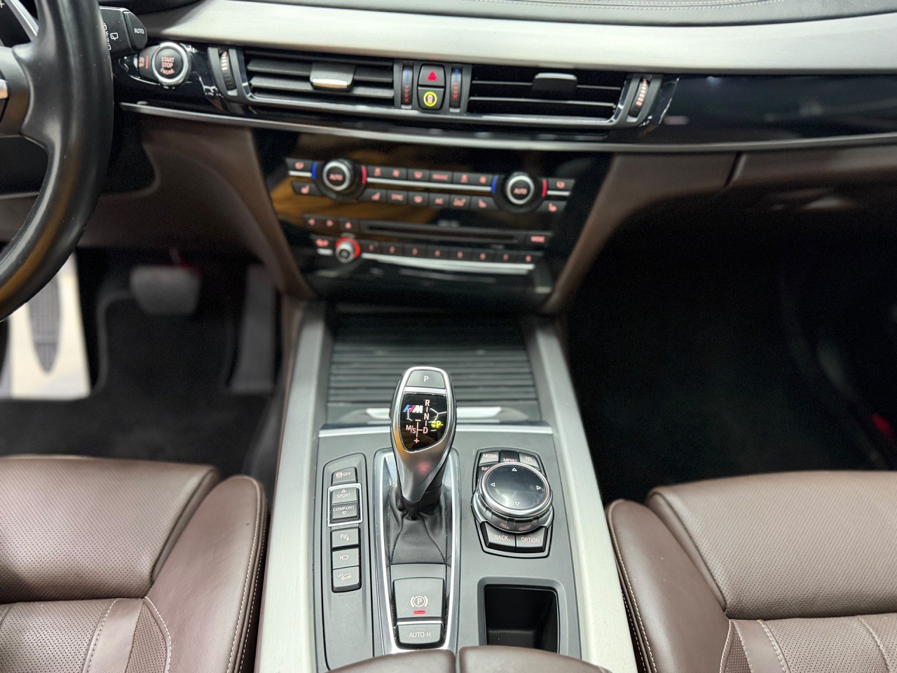 BMW X5 xDrive M50d Steptronic M-Paket | Panorama Dach | Harman/Kardon | Head-Up | 360° Kamera-image-18