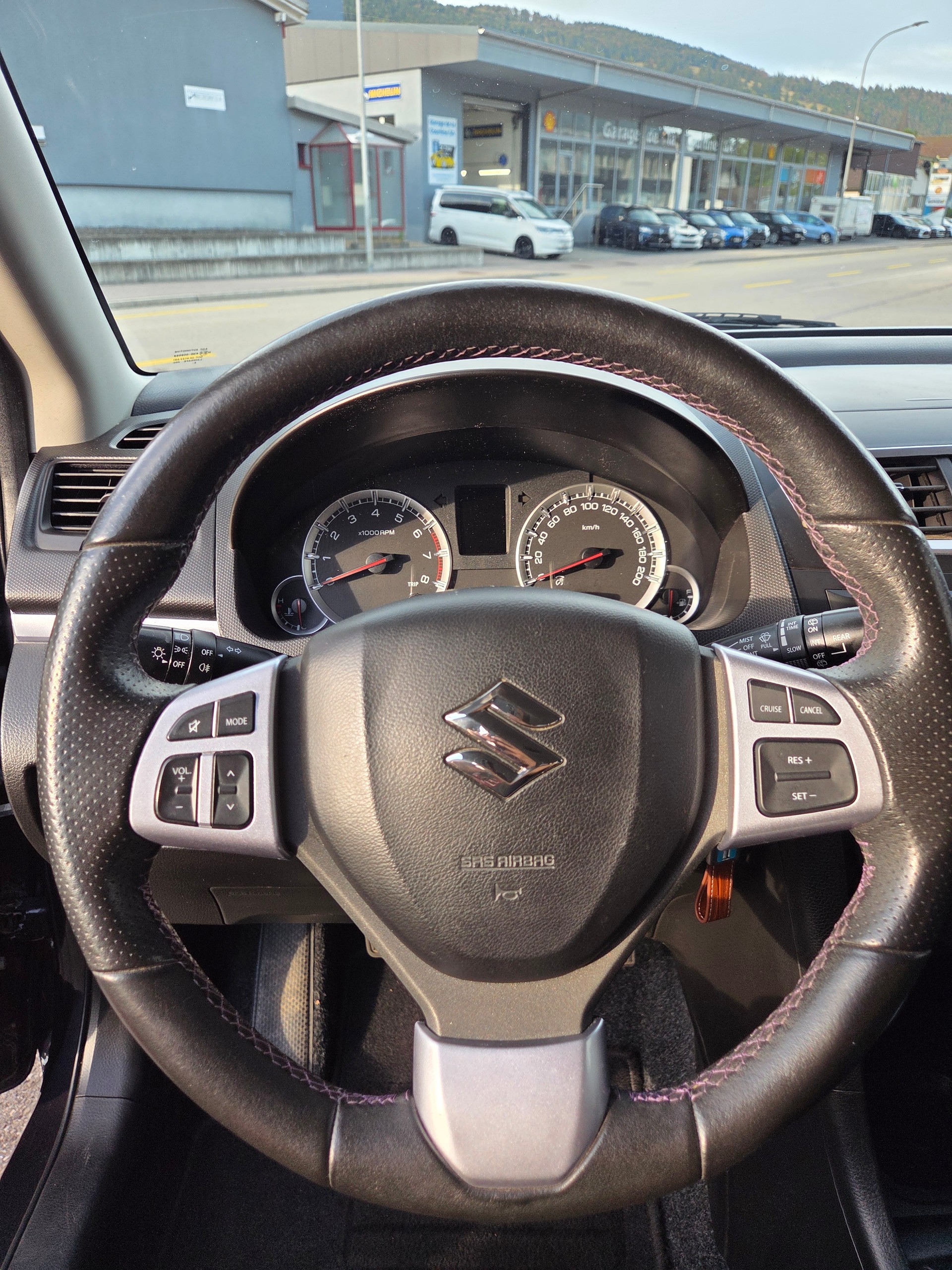 SUZUKI Swift 1.2i 16V Sergio Cellano-image-6