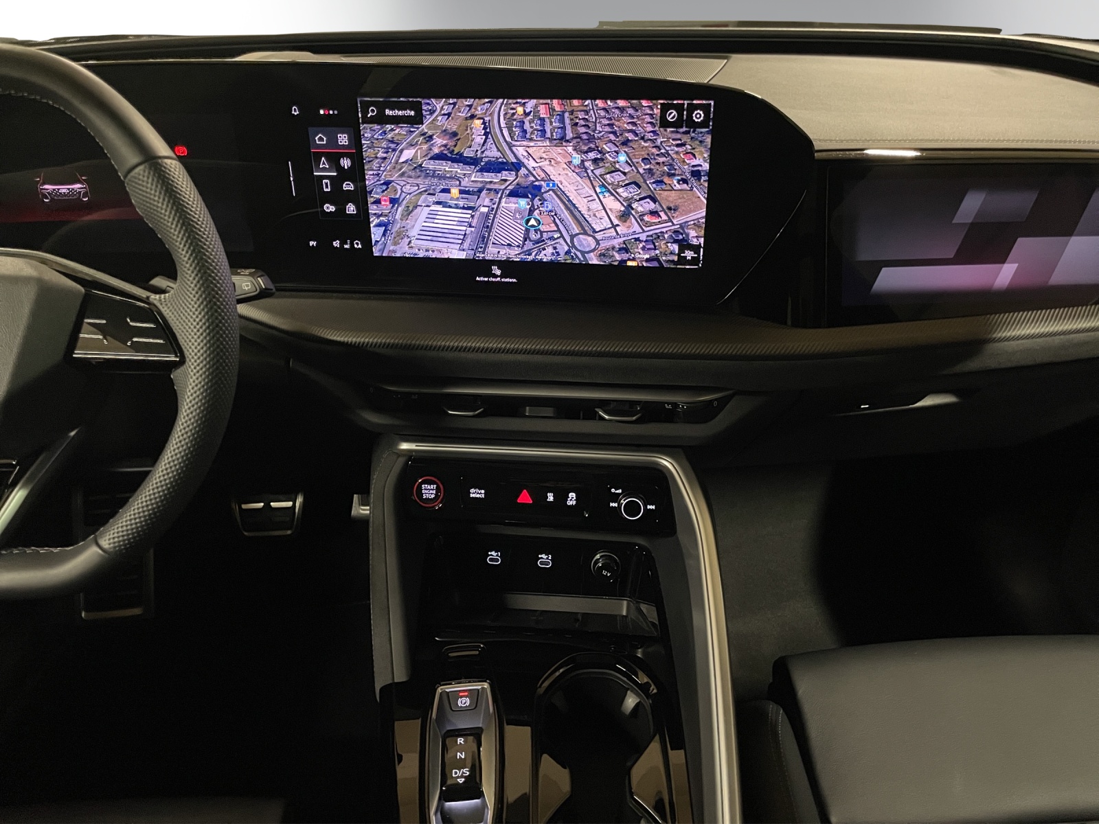 AUDI SQ5 TFSI quattro S-tronic-image-11
