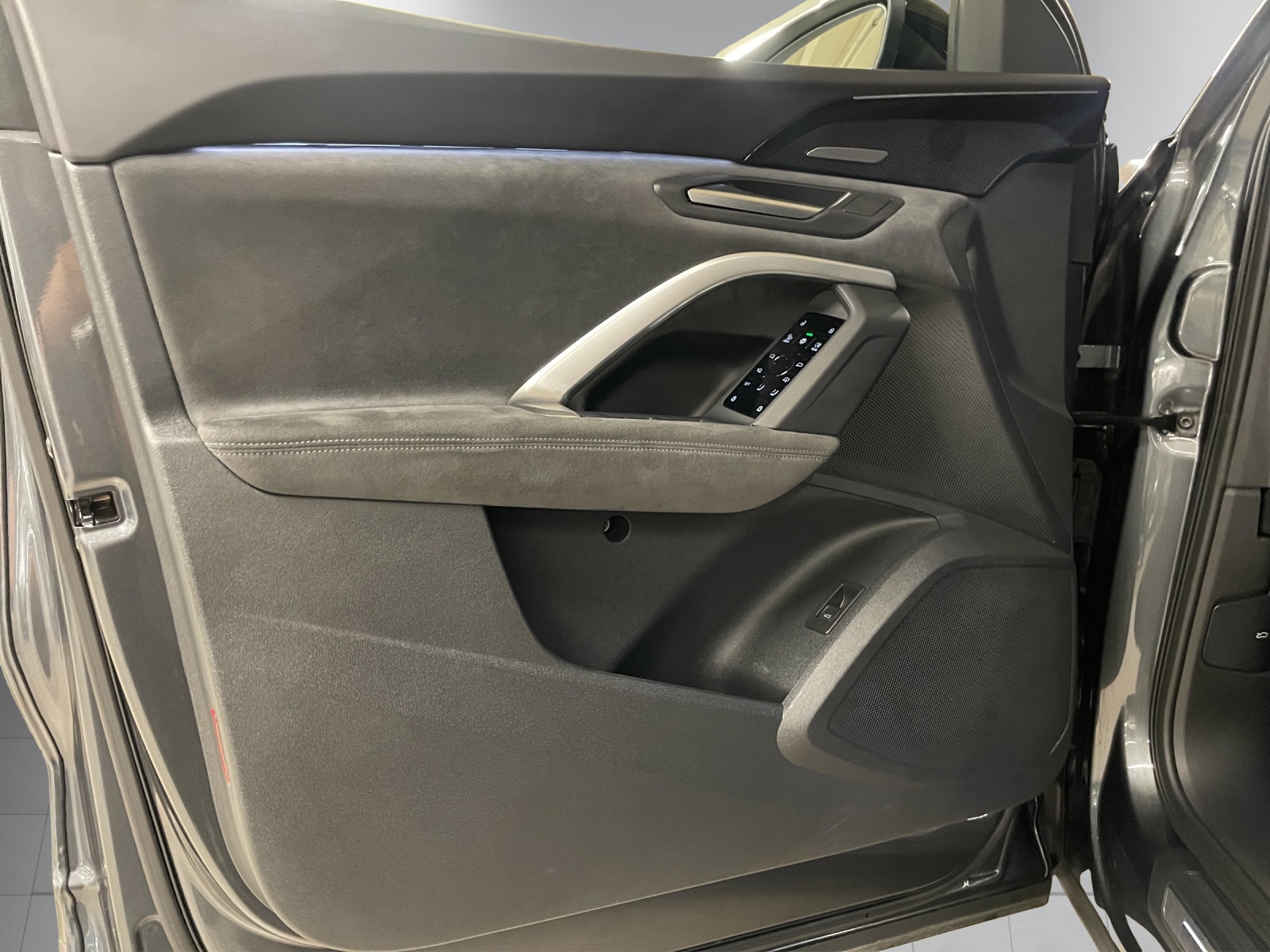 AUDI SQ5 TFSI quattro S-tronic-image-7
