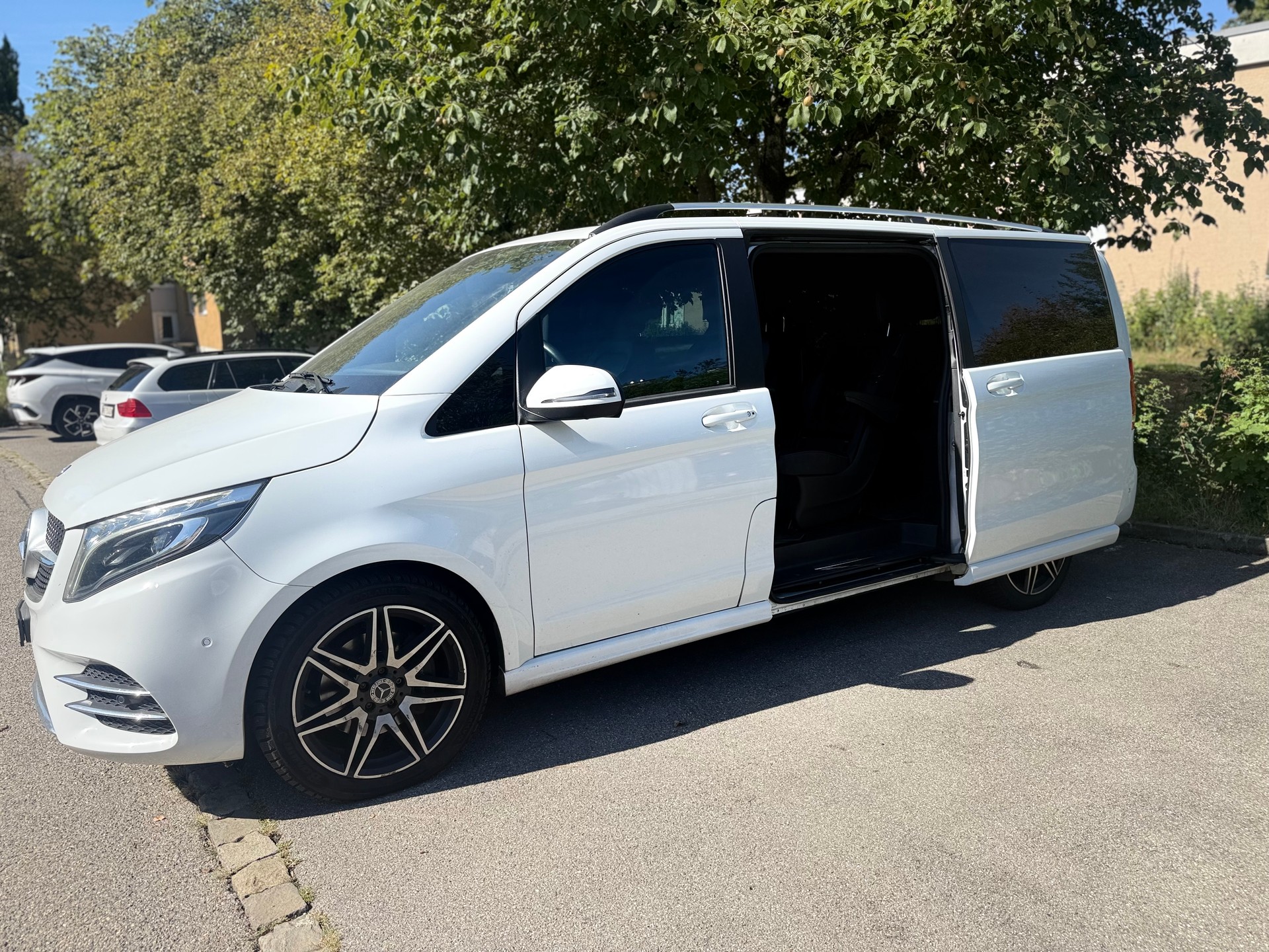 MERCEDES-BENZ V 250 d lang Avantgarde 9G-Tronic-image-2