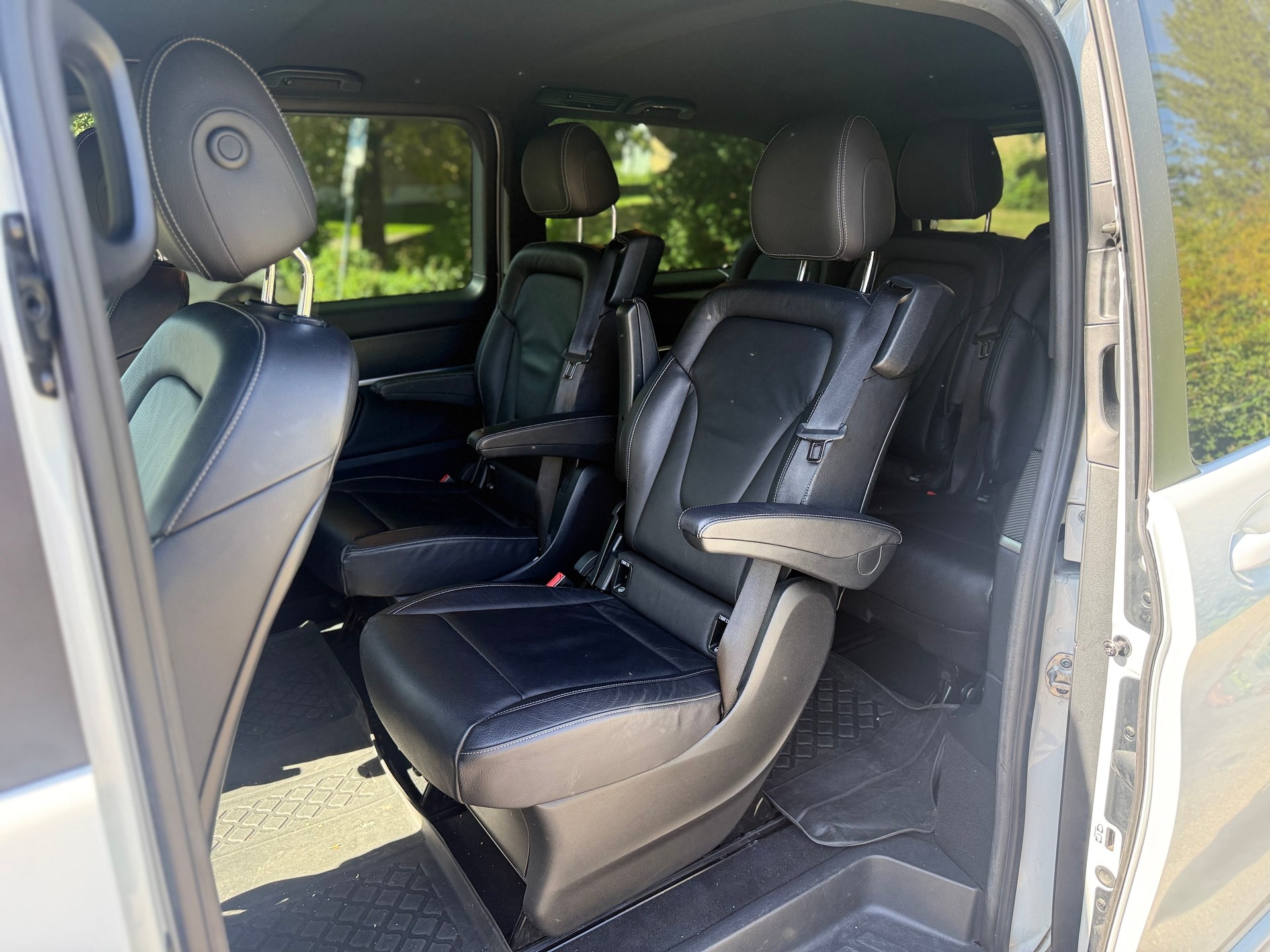 MERCEDES-BENZ V 250 d lang Avantgarde 9G-Tronic-image-8