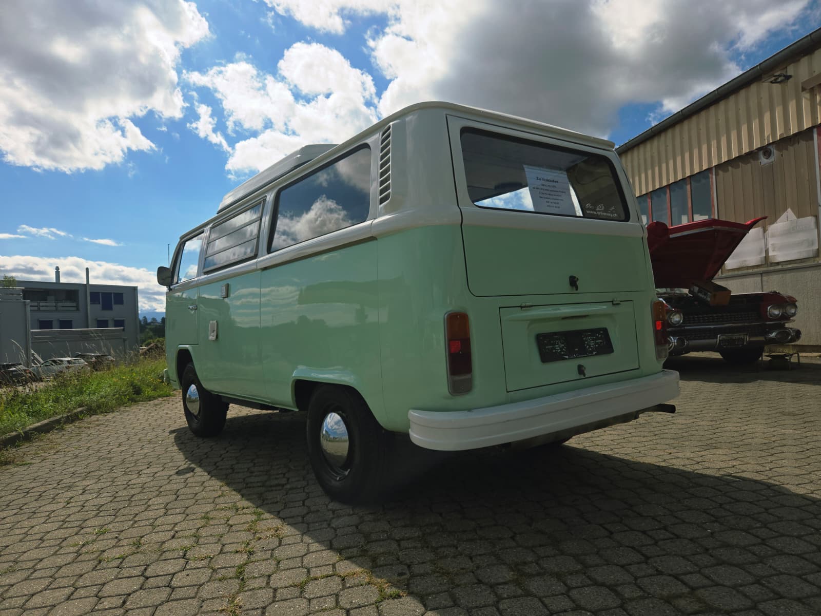 VW VW T2b 1975 Camper mit Aufstelldach-image-2