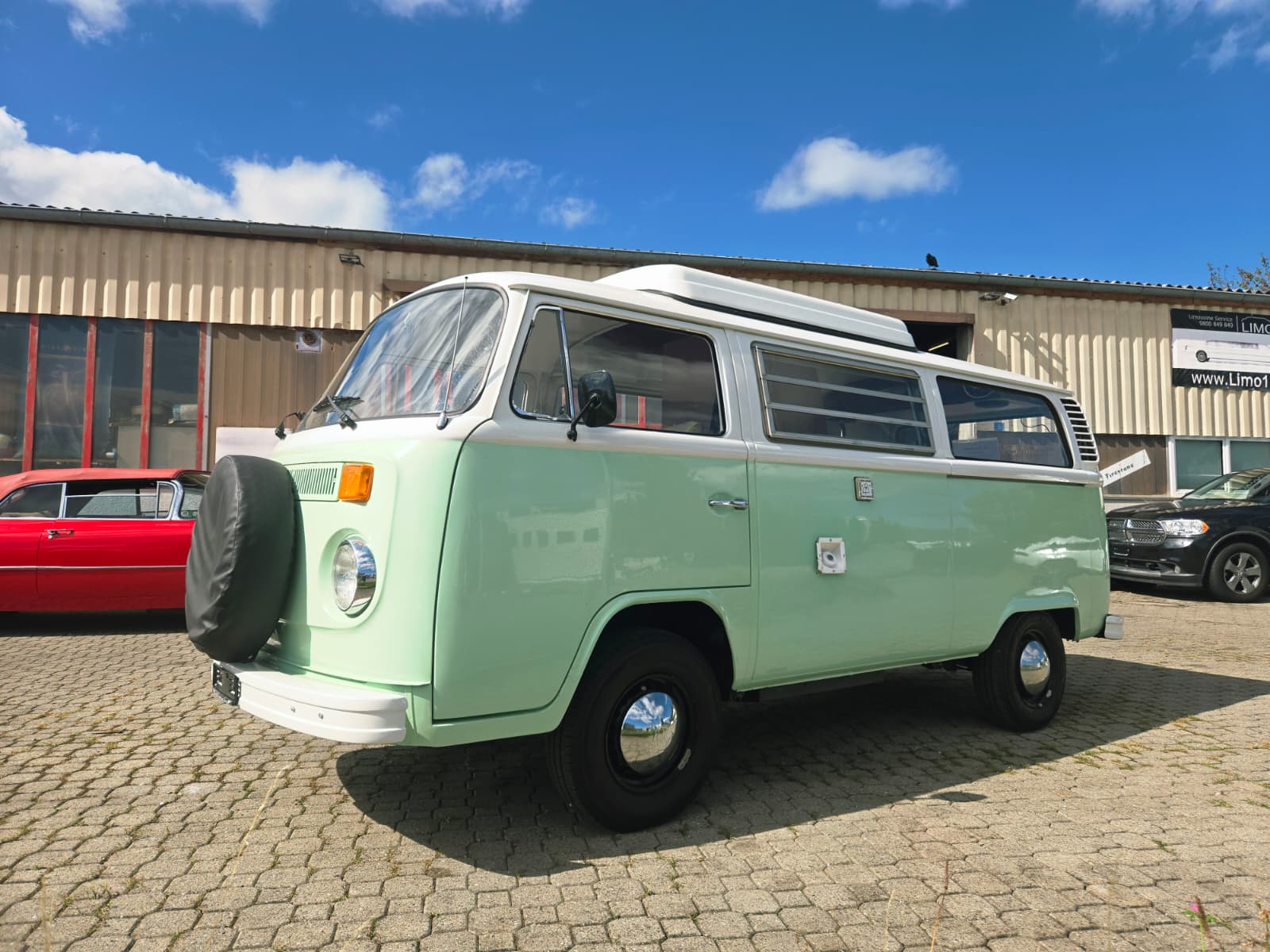 VW VW T2b 1975 Camper mit Aufstelldach-image-1